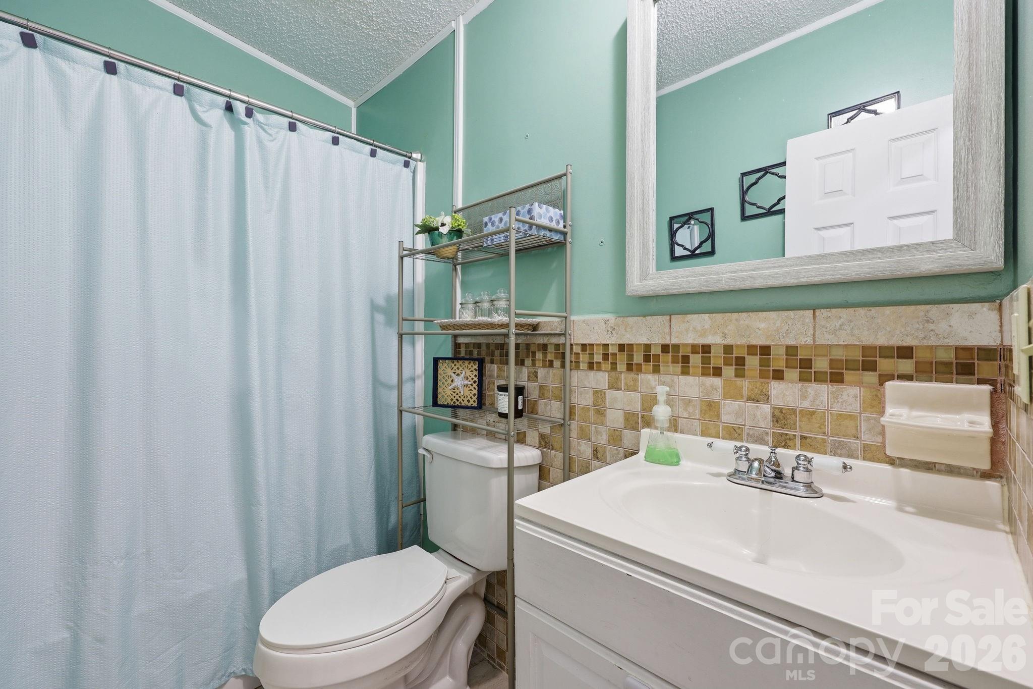 405 Gray Court — Asheville