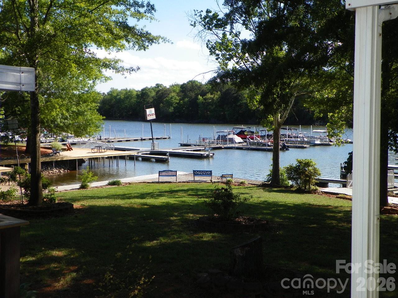 105 Dogwood Circle — New London
