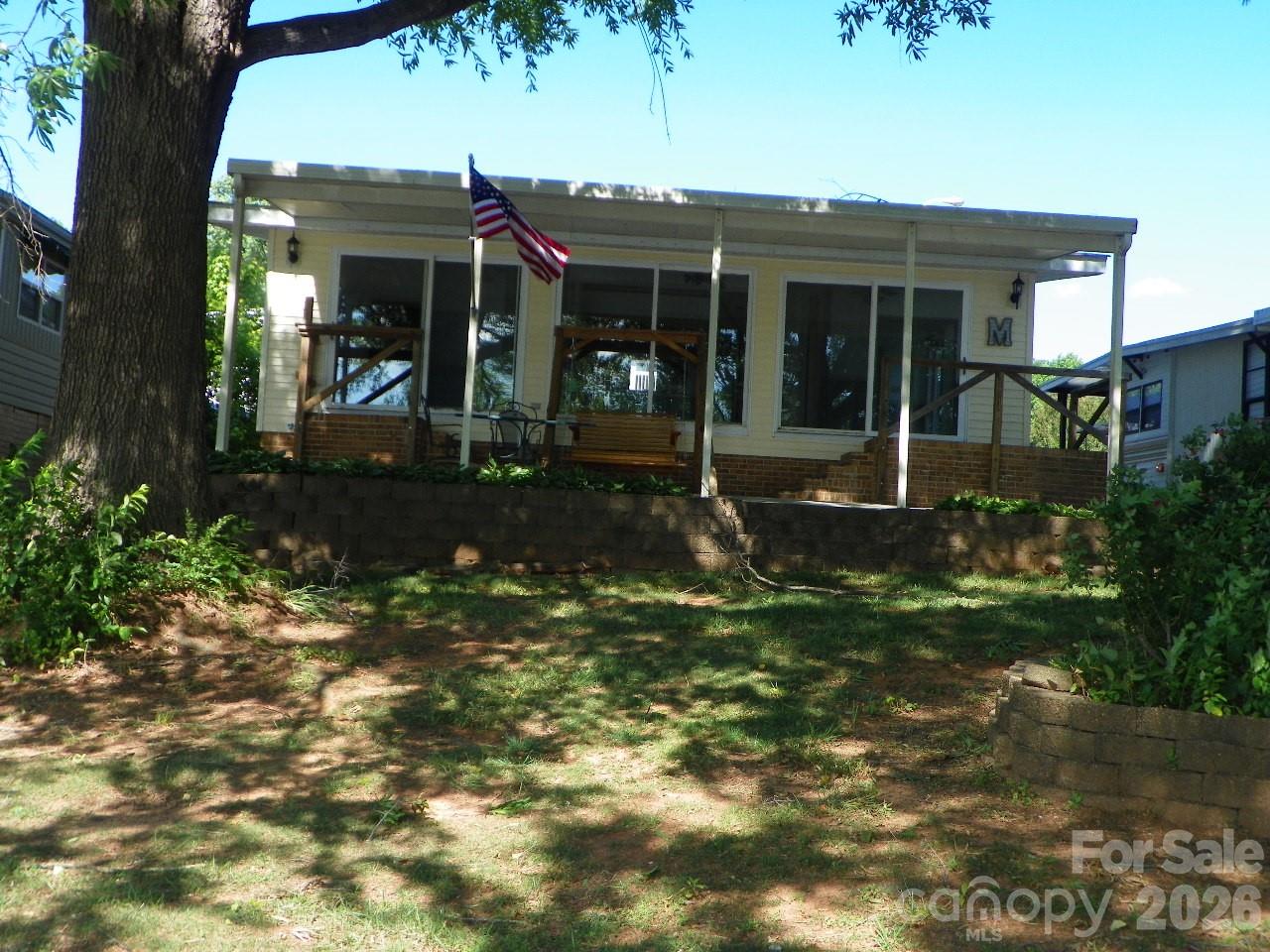 105 Dogwood Circle — New London