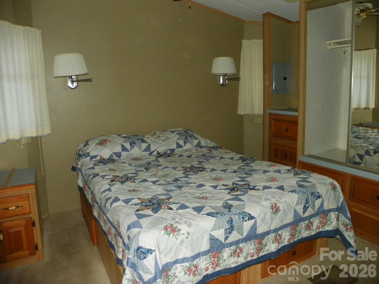 105 Dogwood Circle — New London