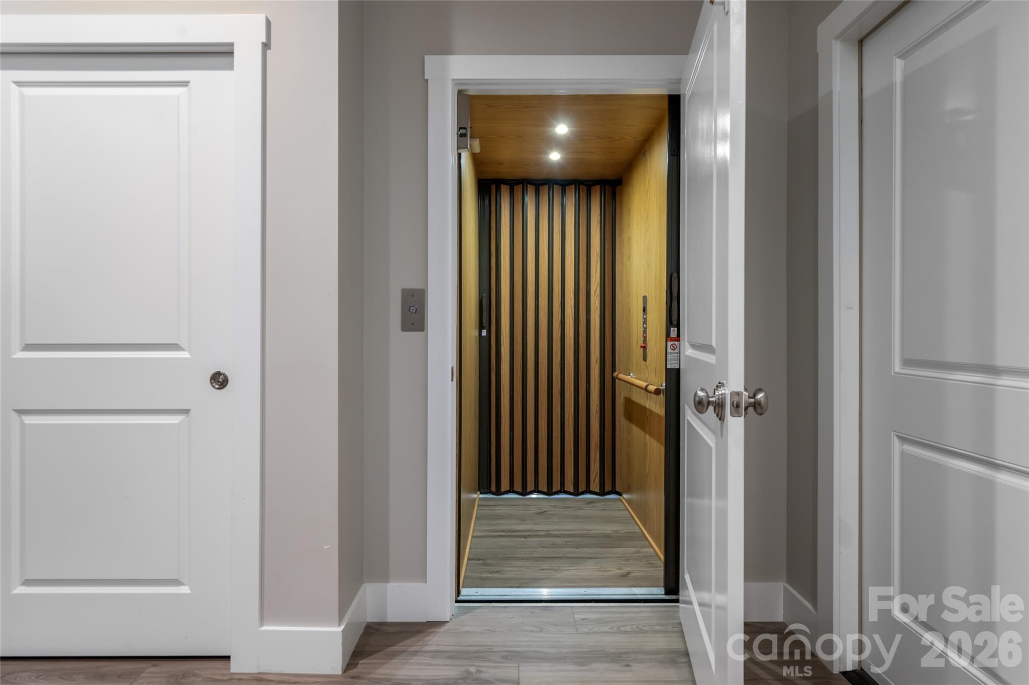 46 Nuthatch Court — Fairview