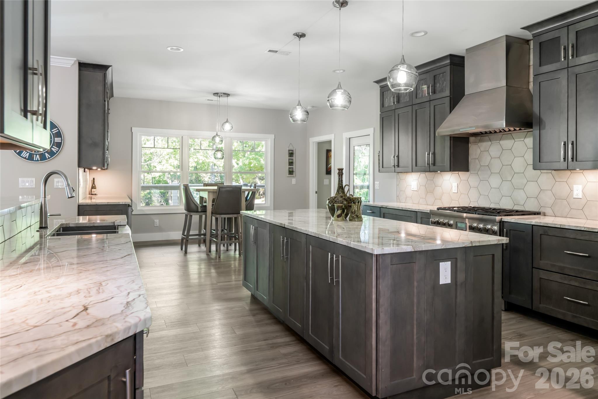 46 Nuthatch Court — Fairview