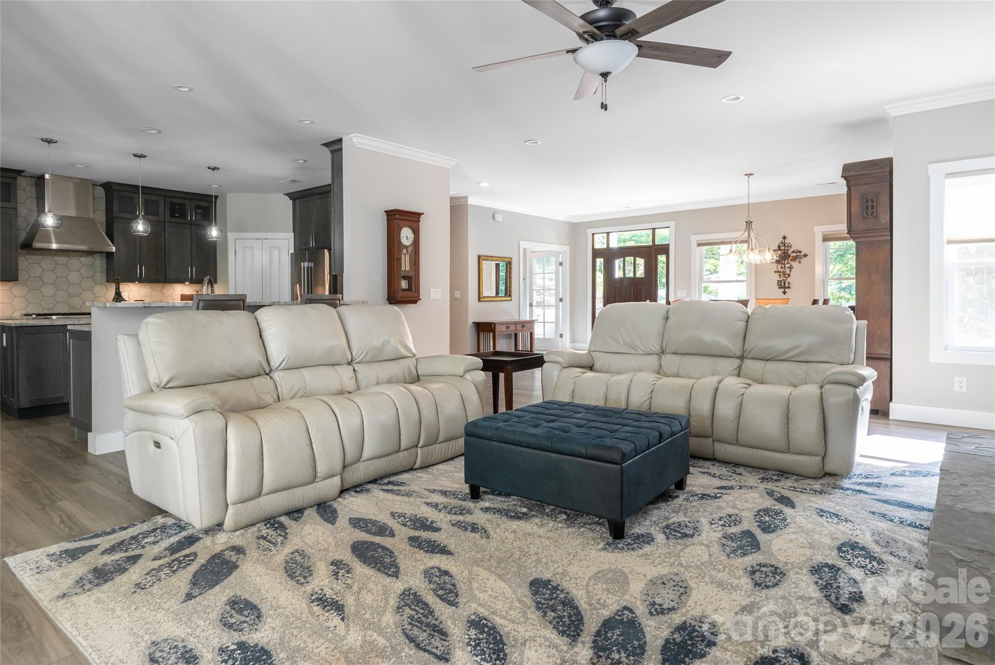 46 Nuthatch Court — Fairview