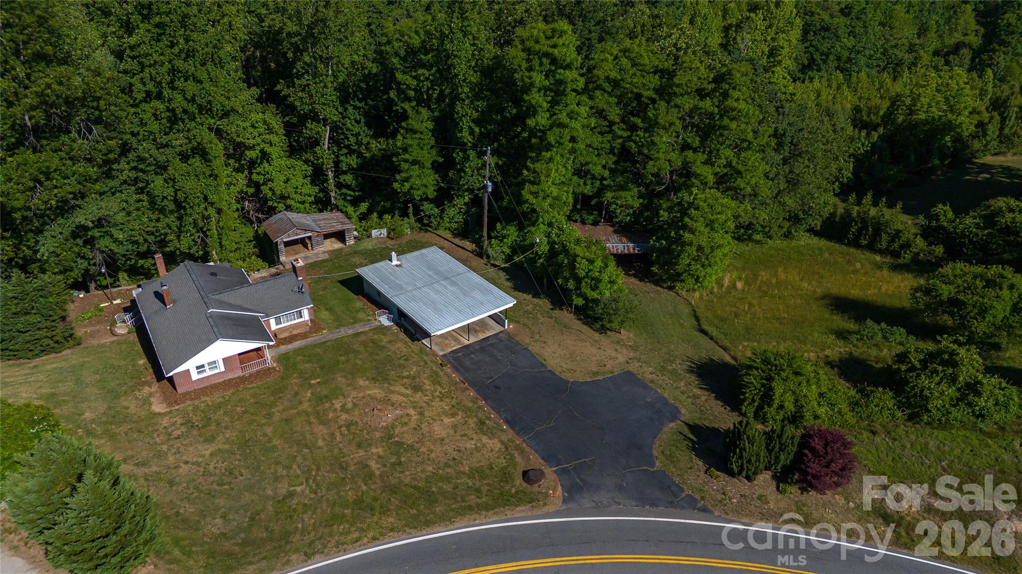 3036 Flat Gap Road — Valdese