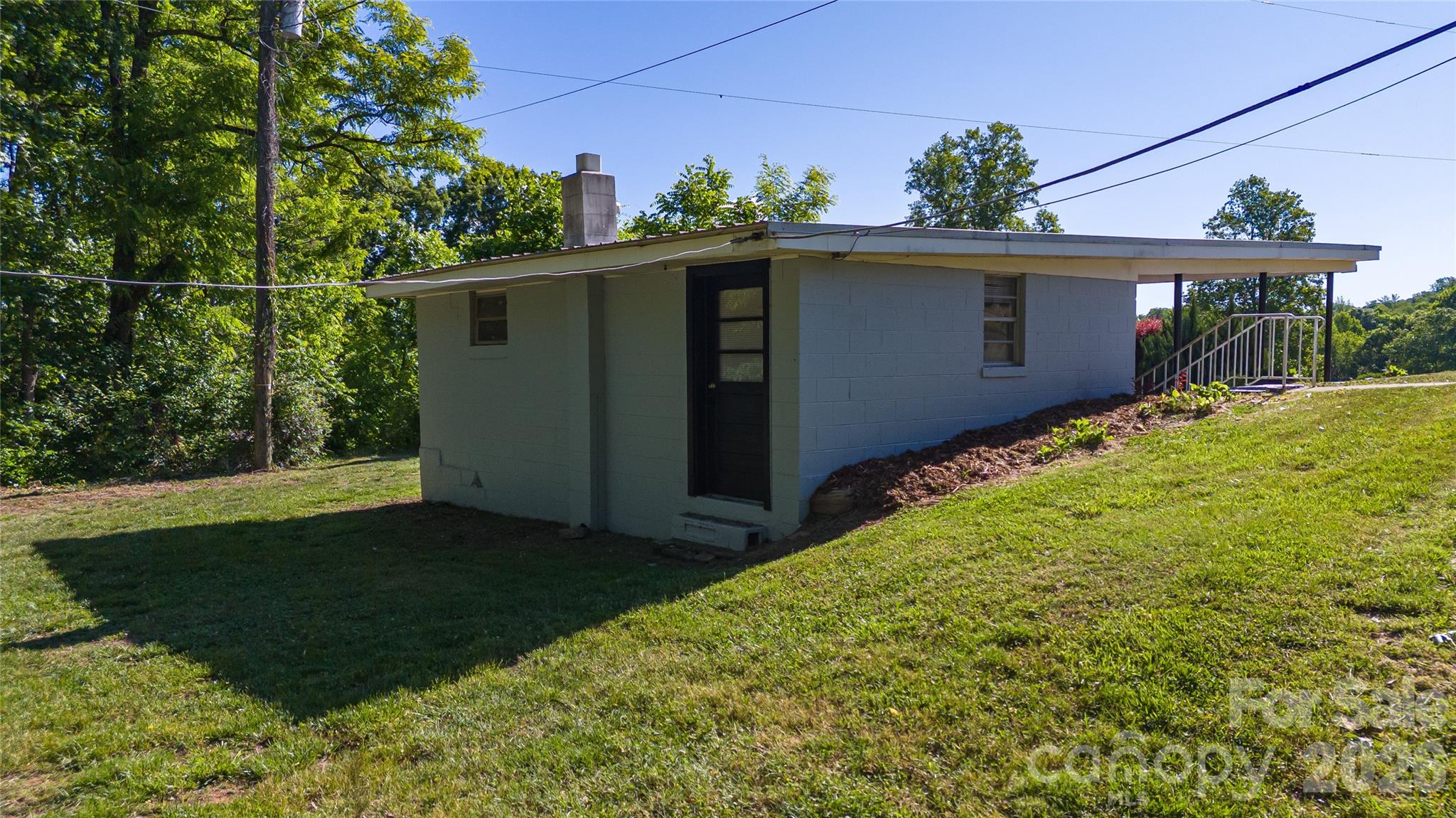 3036 Flat Gap Road — Valdese