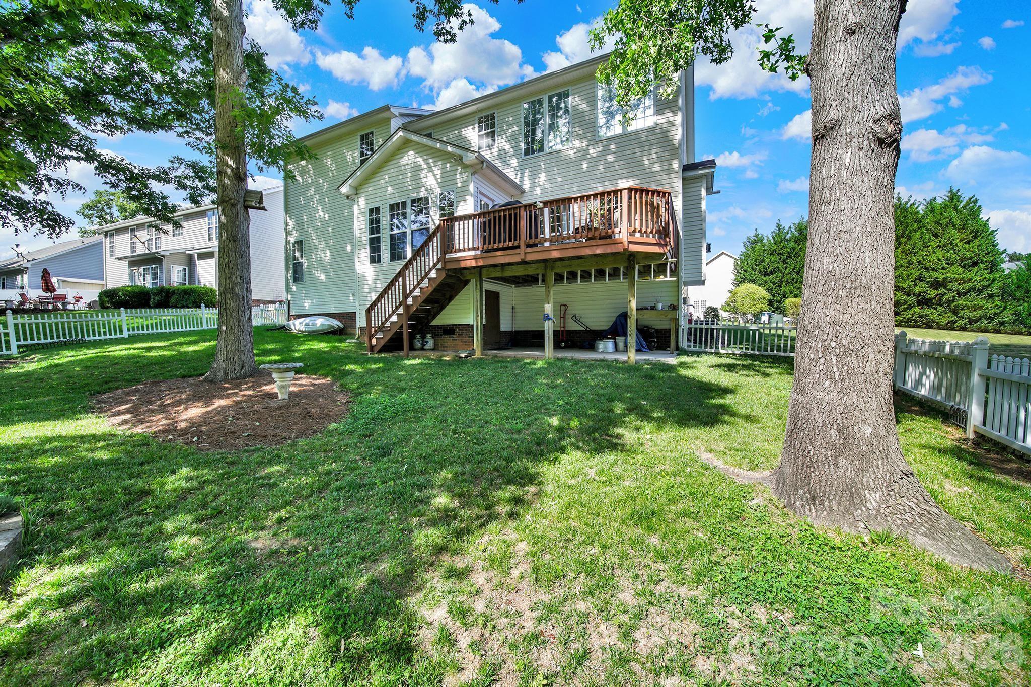 3756 Leela Palace Way — Fort Mill