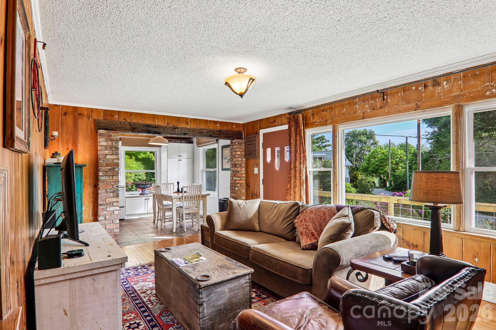 57 Langwell Avenue — Asheville