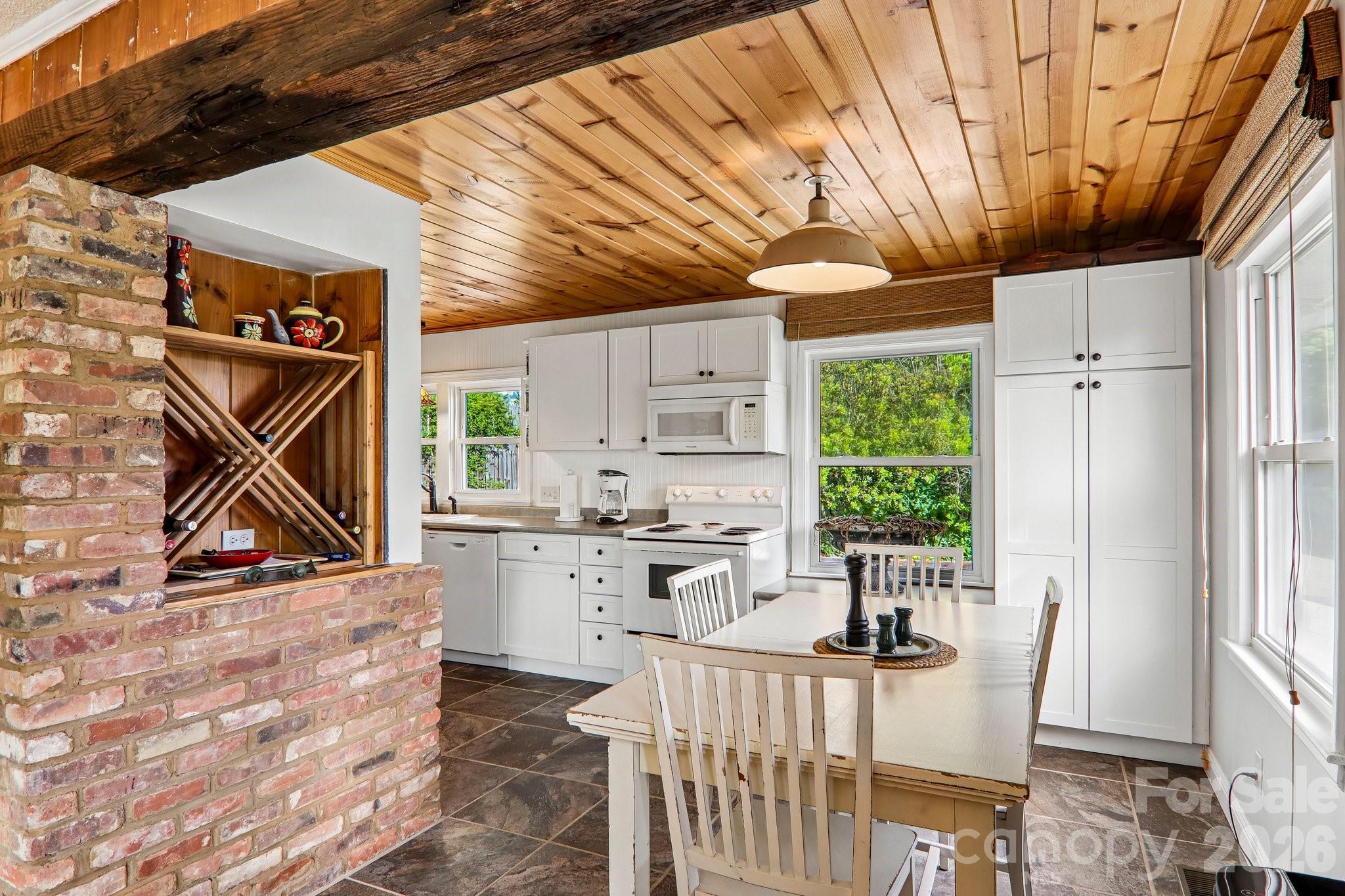 57 Langwell Avenue — Asheville