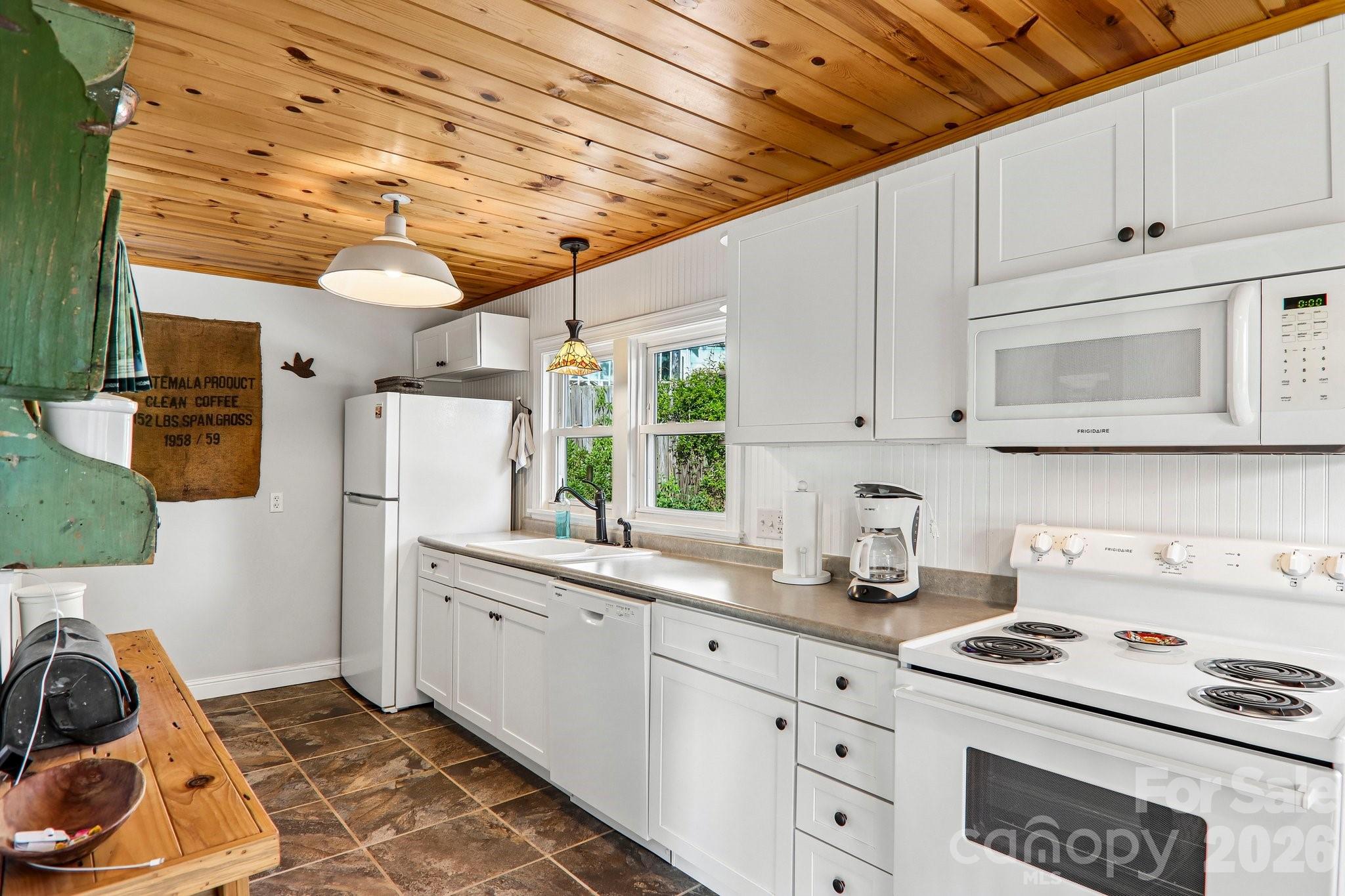 57 Langwell Avenue — Asheville