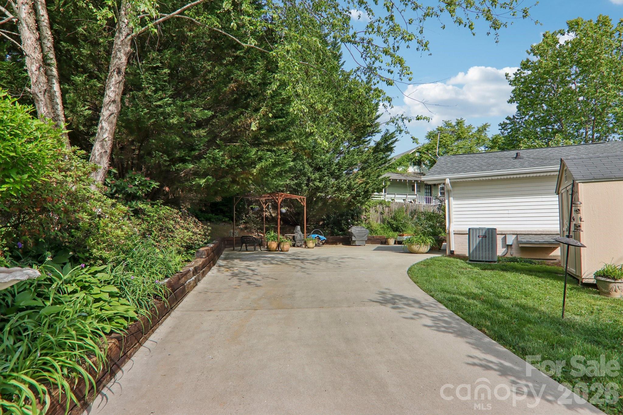 57 Langwell Avenue — Asheville