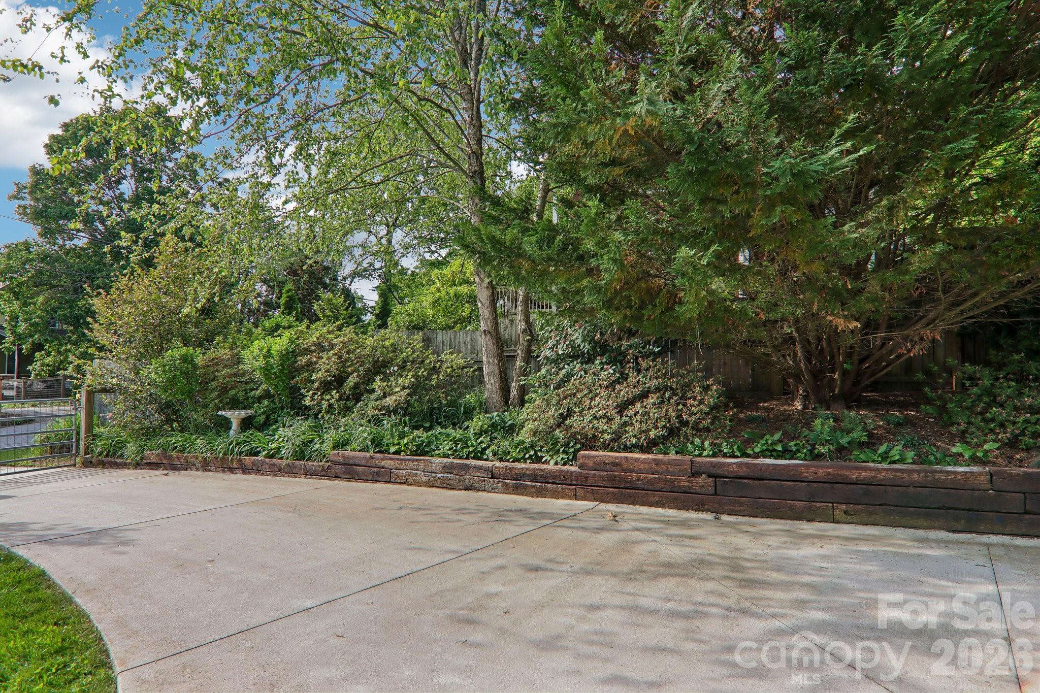 57 Langwell Avenue — Asheville