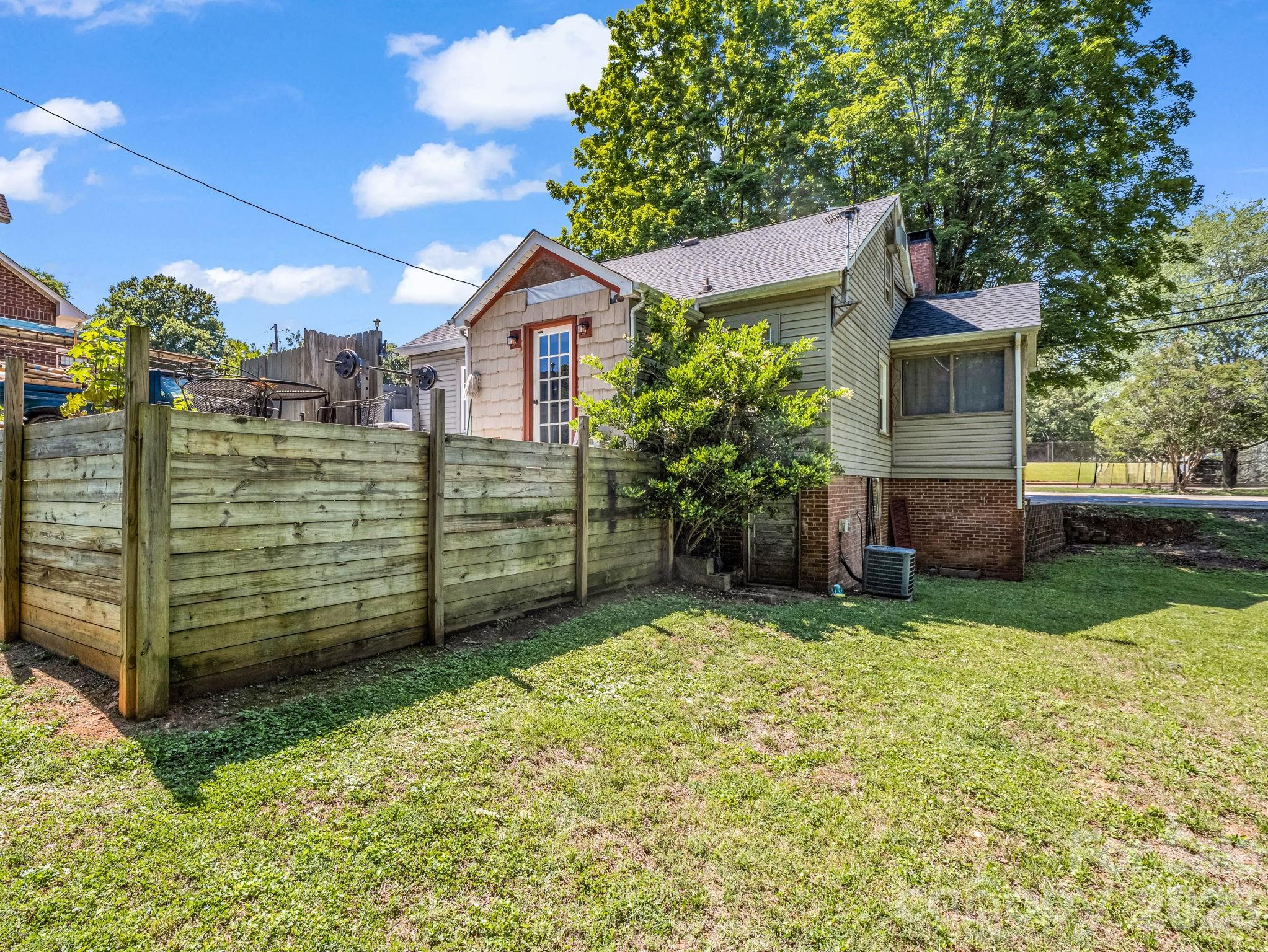 173 Maple Street — Rutherfordton