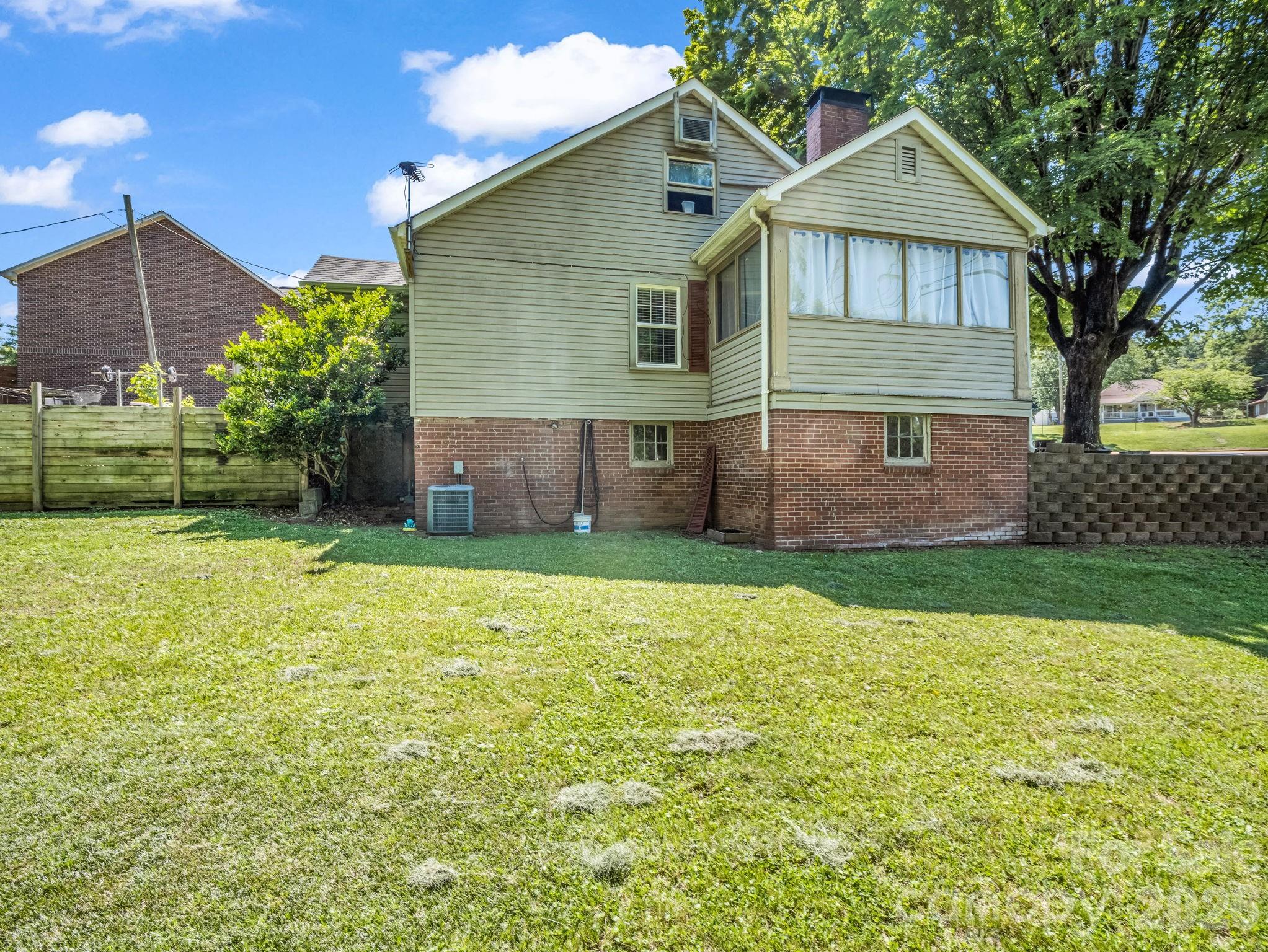 173 Maple Street — Rutherfordton