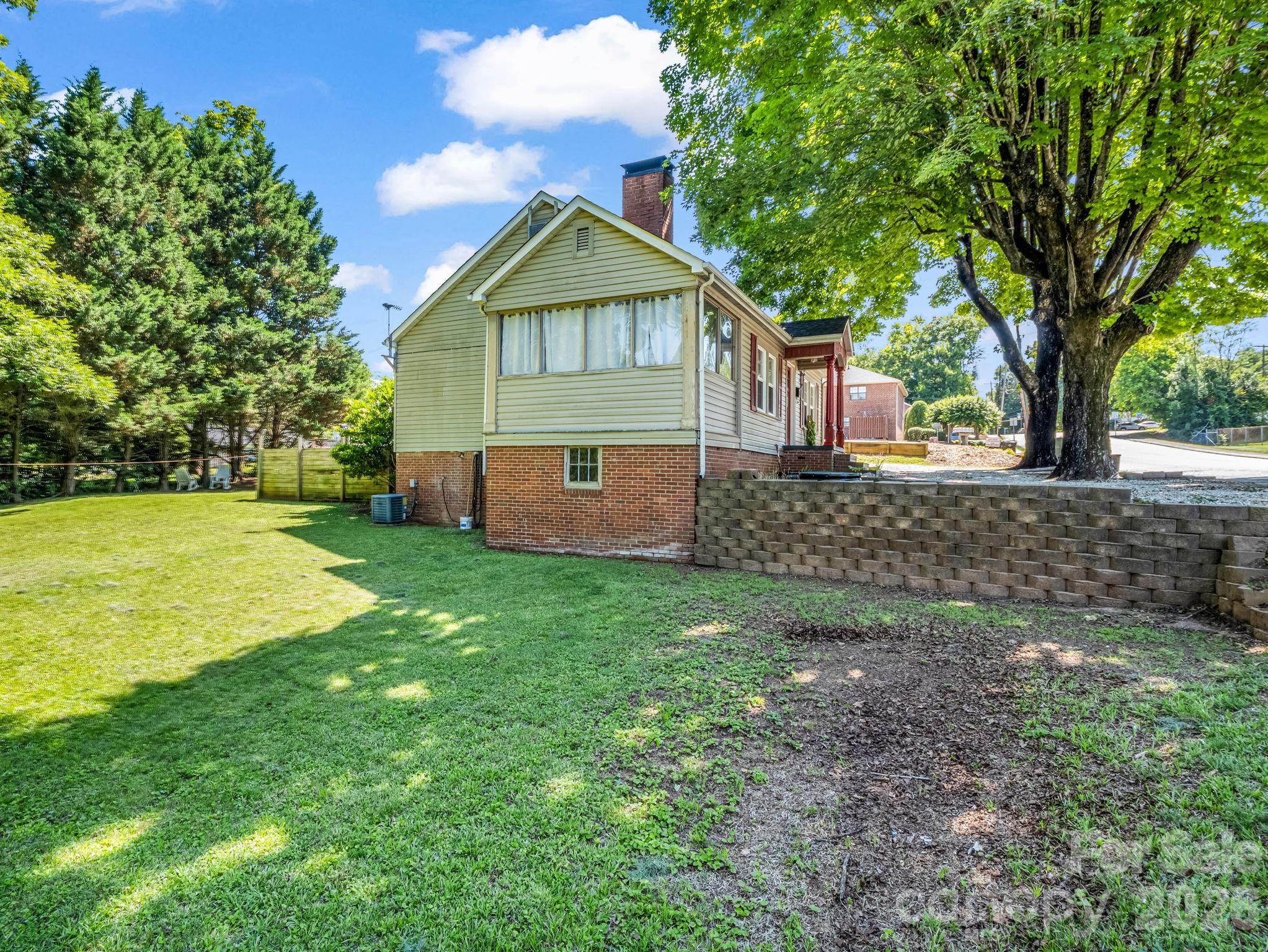 173 Maple Street — Rutherfordton