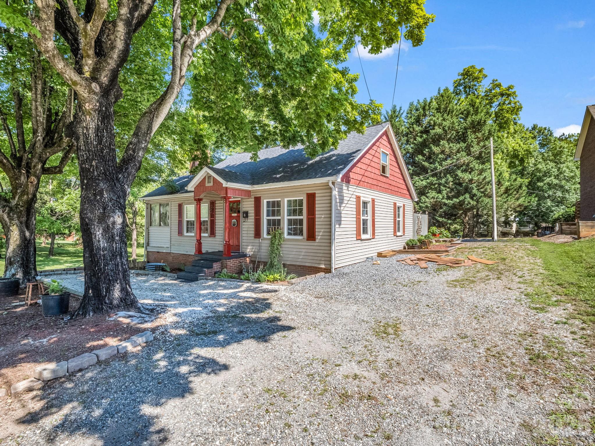 173 Maple Street — Rutherfordton