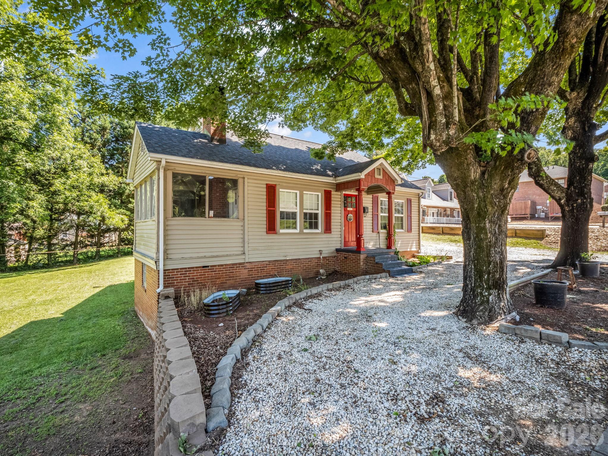 173 Maple Street — Rutherfordton