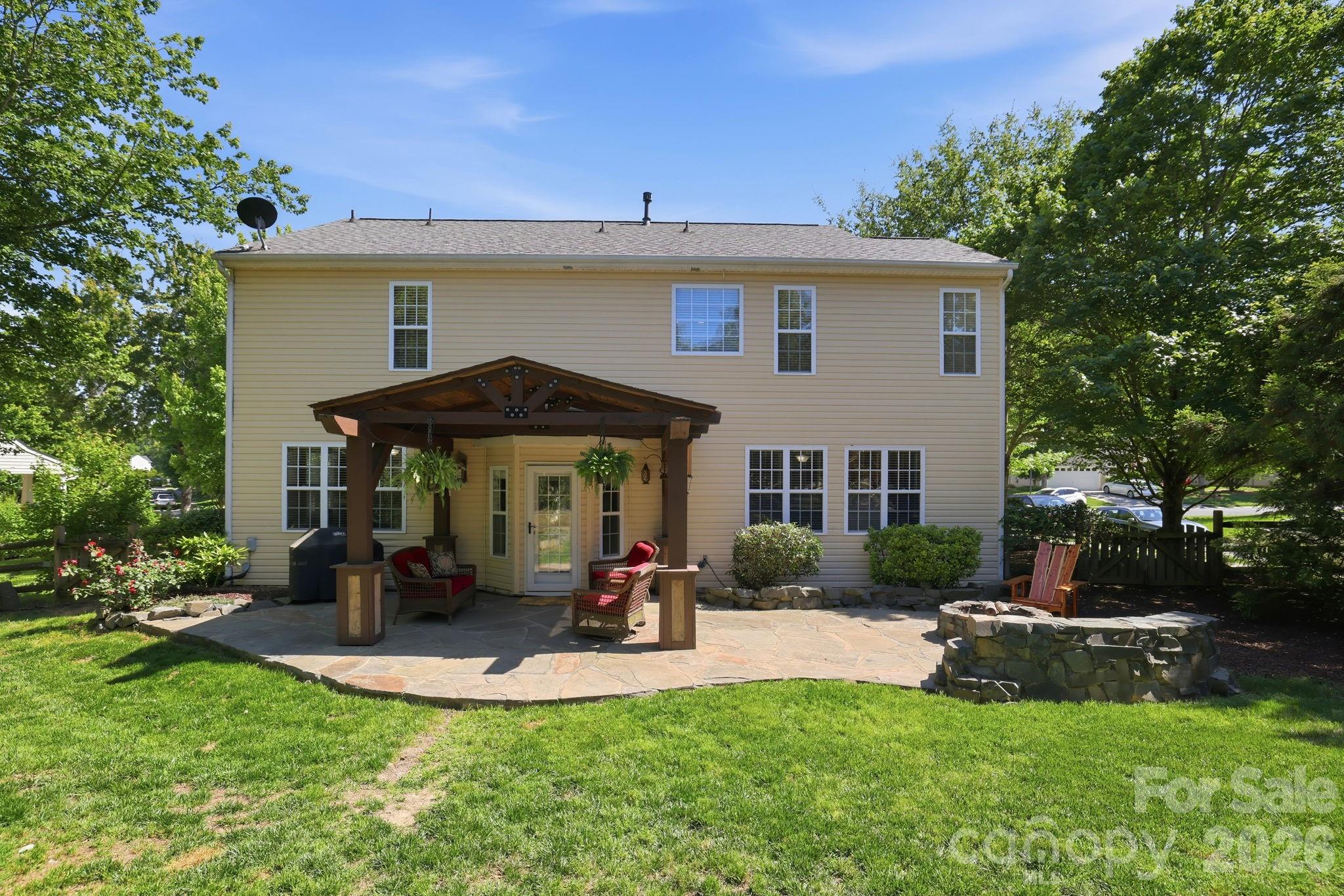 9118 Spratt Lane — Waxhaw