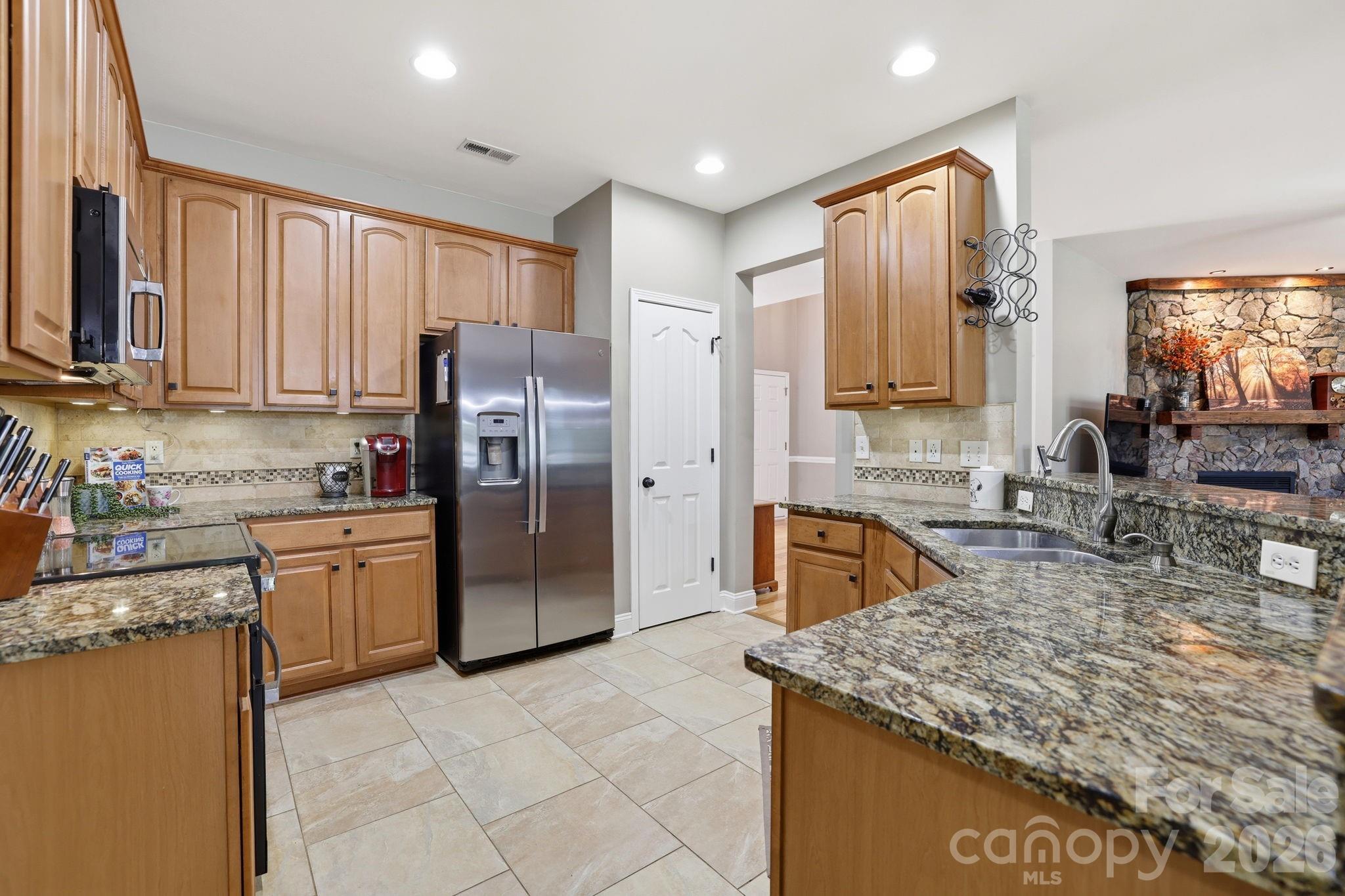 9118 Spratt Lane — Waxhaw