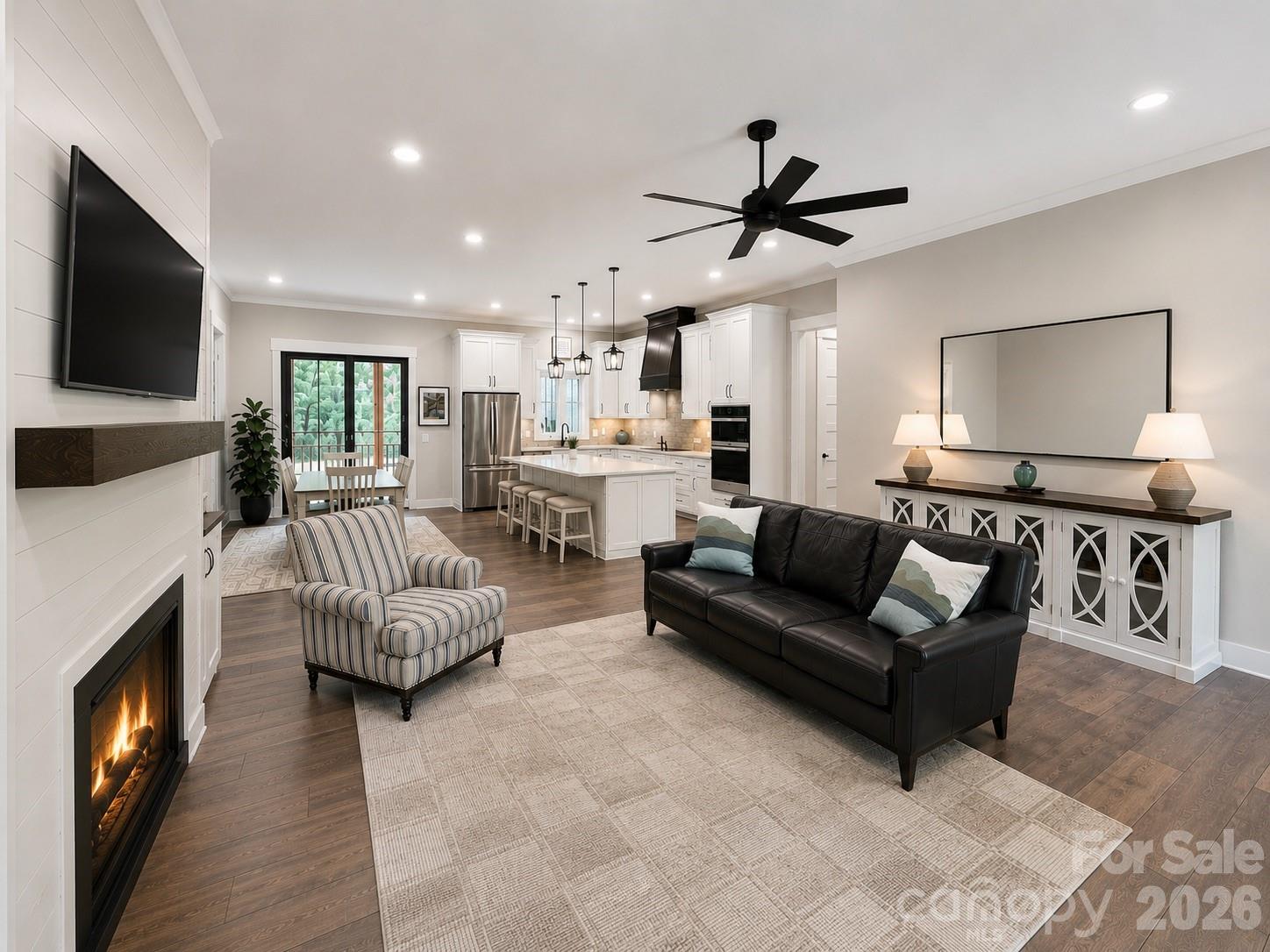 137 Channel Court — New London