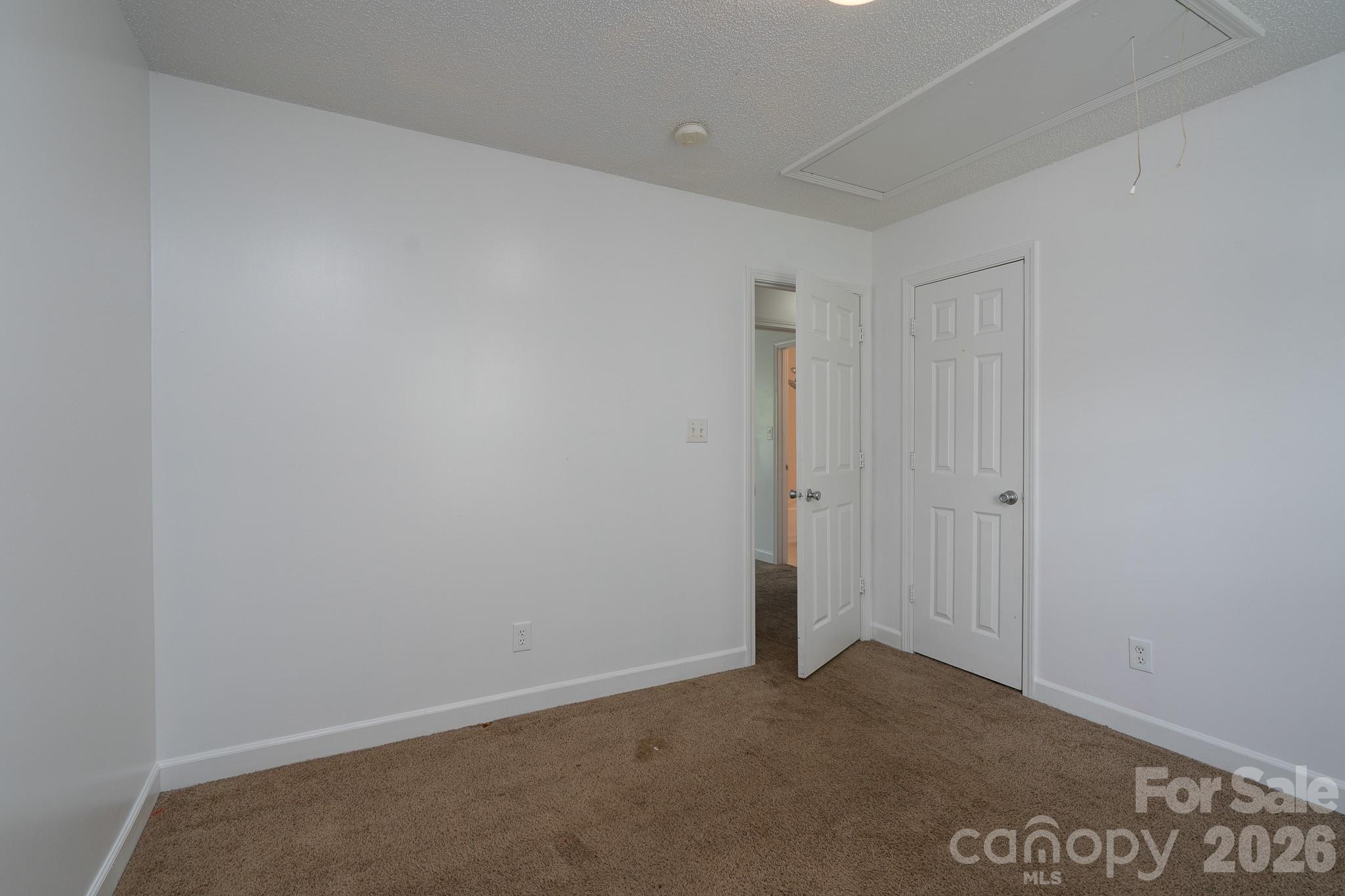 511 Lightspun Lane — Charlotte