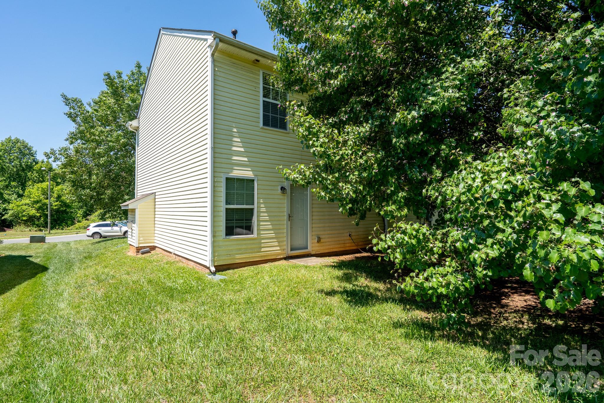 511 Lightspun Lane — Charlotte