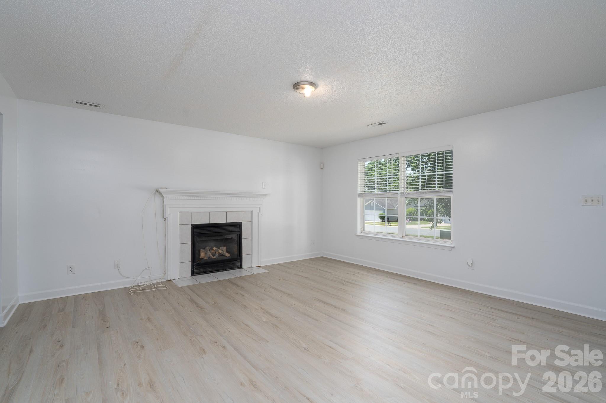 511 Lightspun Lane — Charlotte