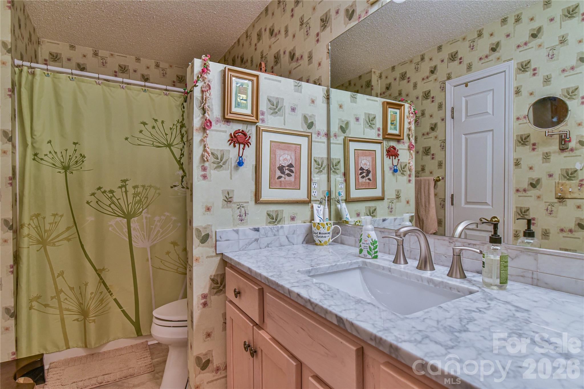 13 Silver Place — Black Mountain