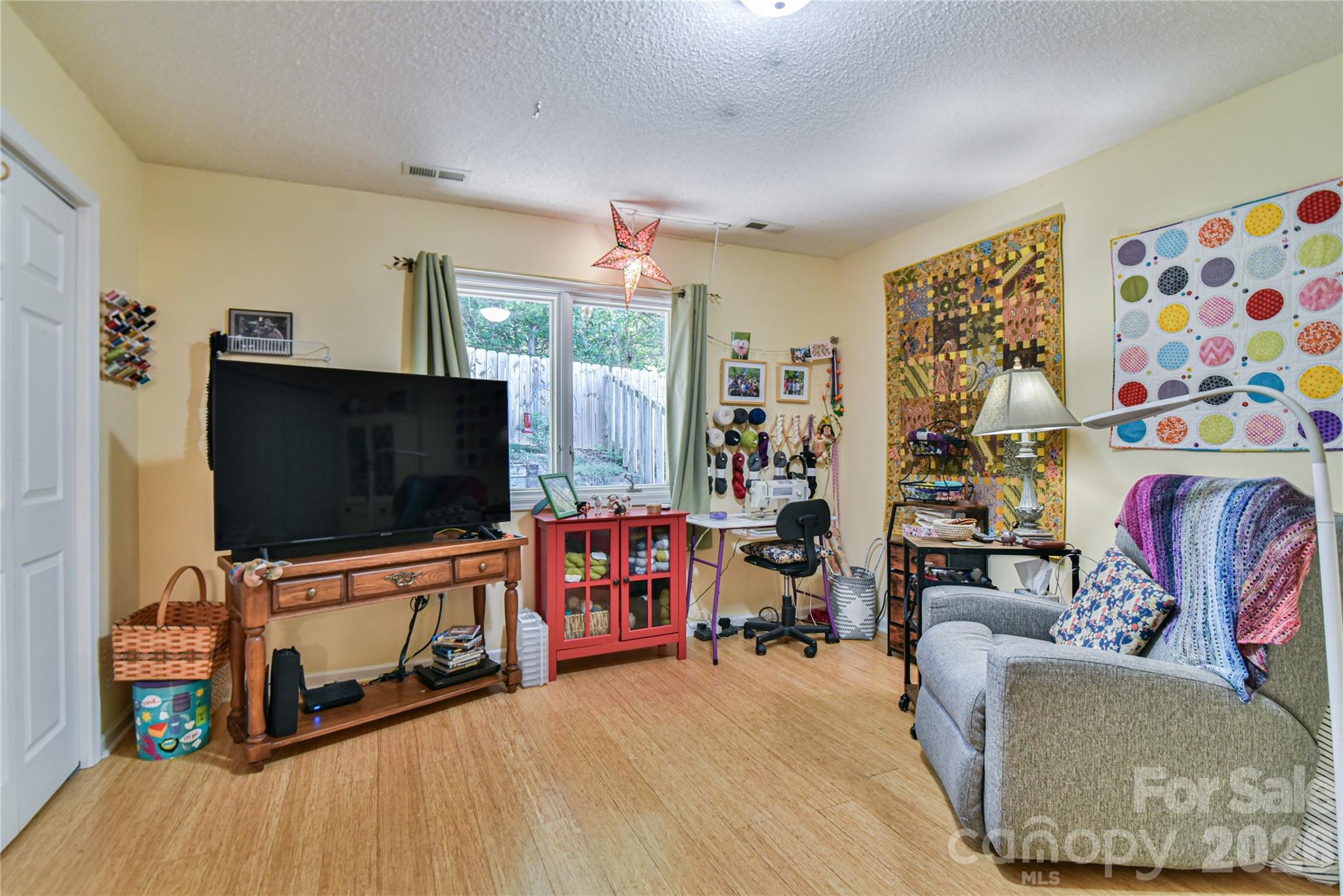 13 Silver Place — Black Mountain