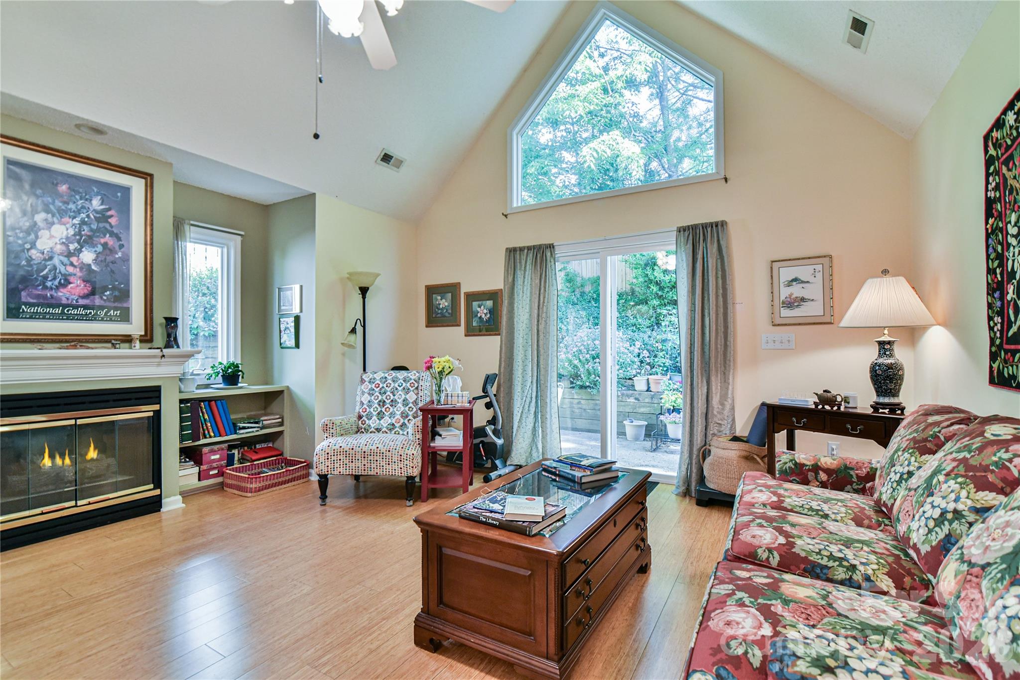13 Silver Place — Black Mountain