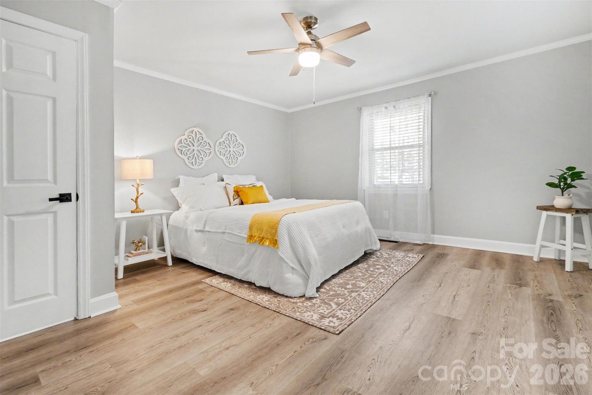 738 Edgemoor Drive — Mooresville