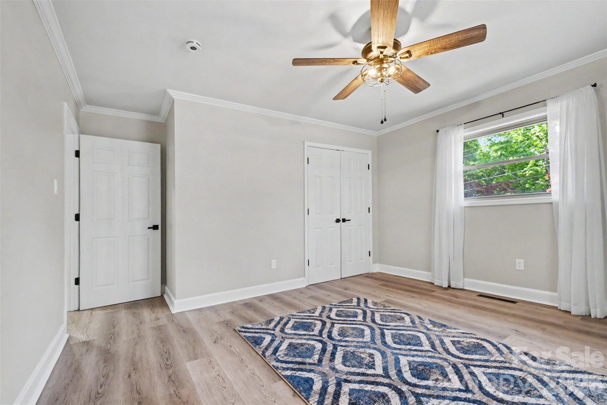 738 Edgemoor Drive — Mooresville
