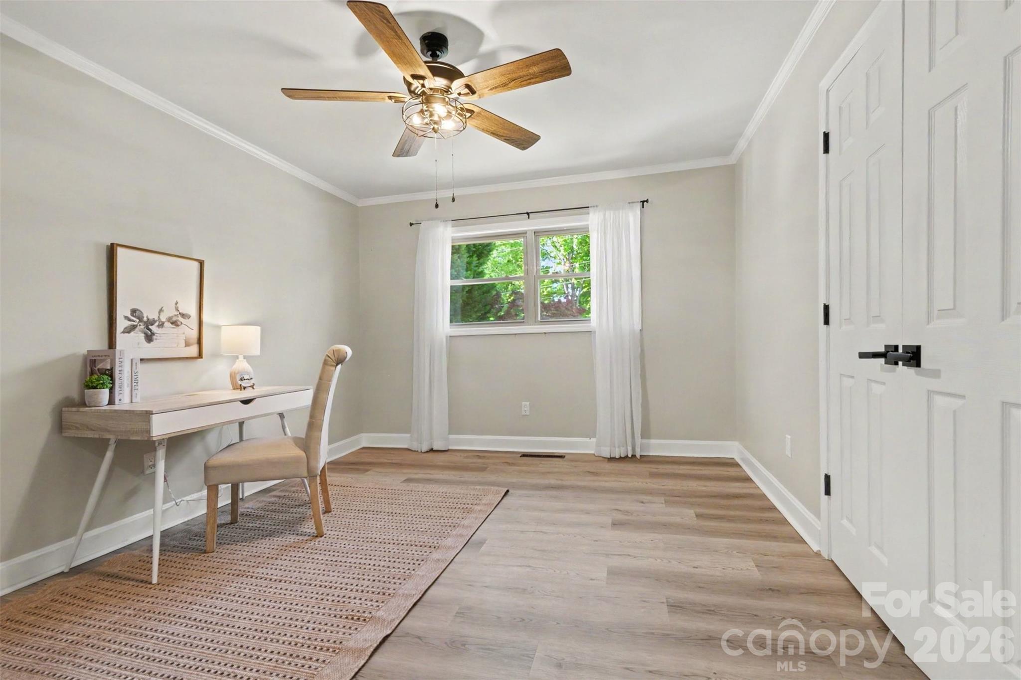 738 Edgemoor Drive — Mooresville