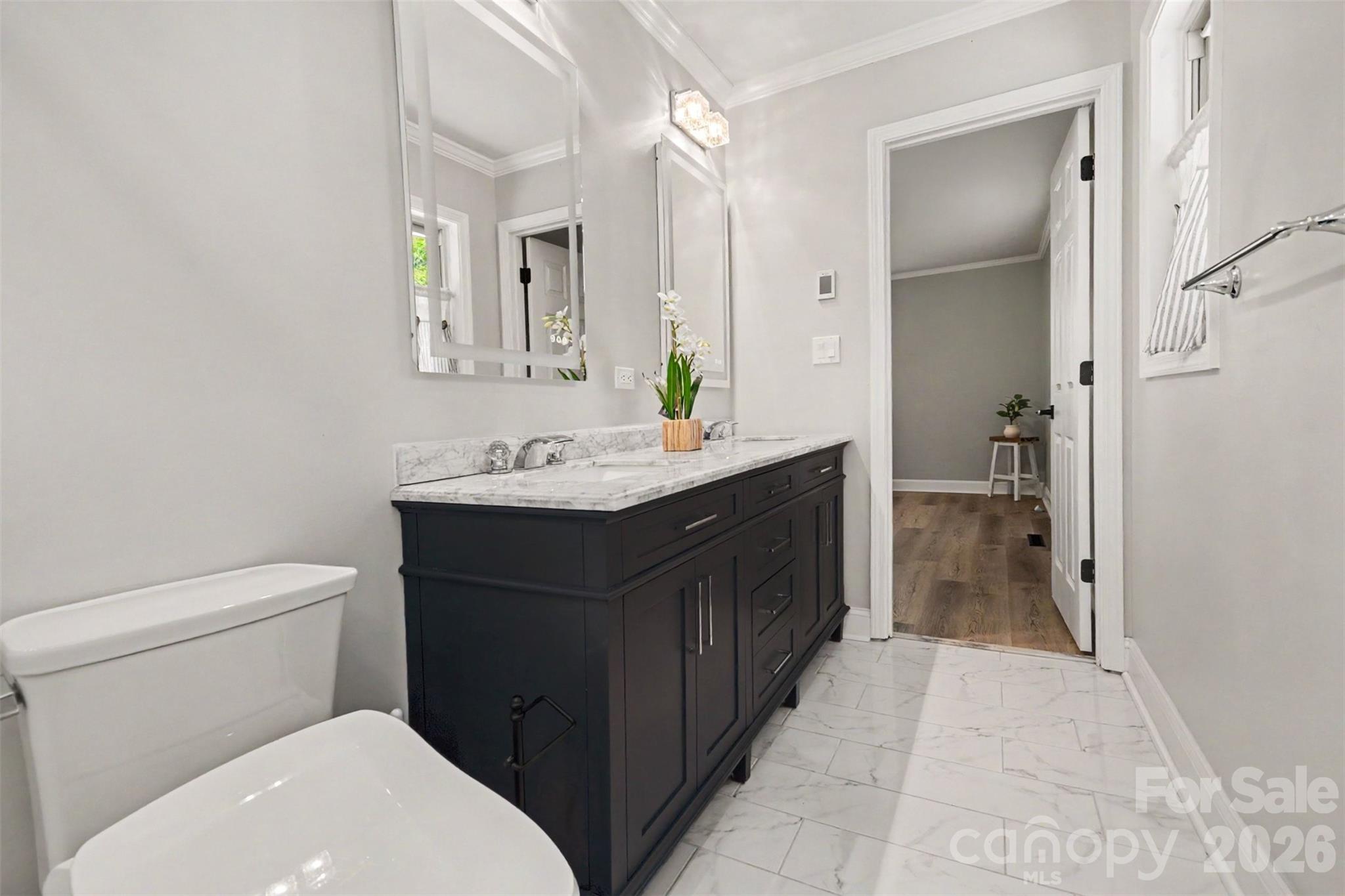 738 Edgemoor Drive — Mooresville