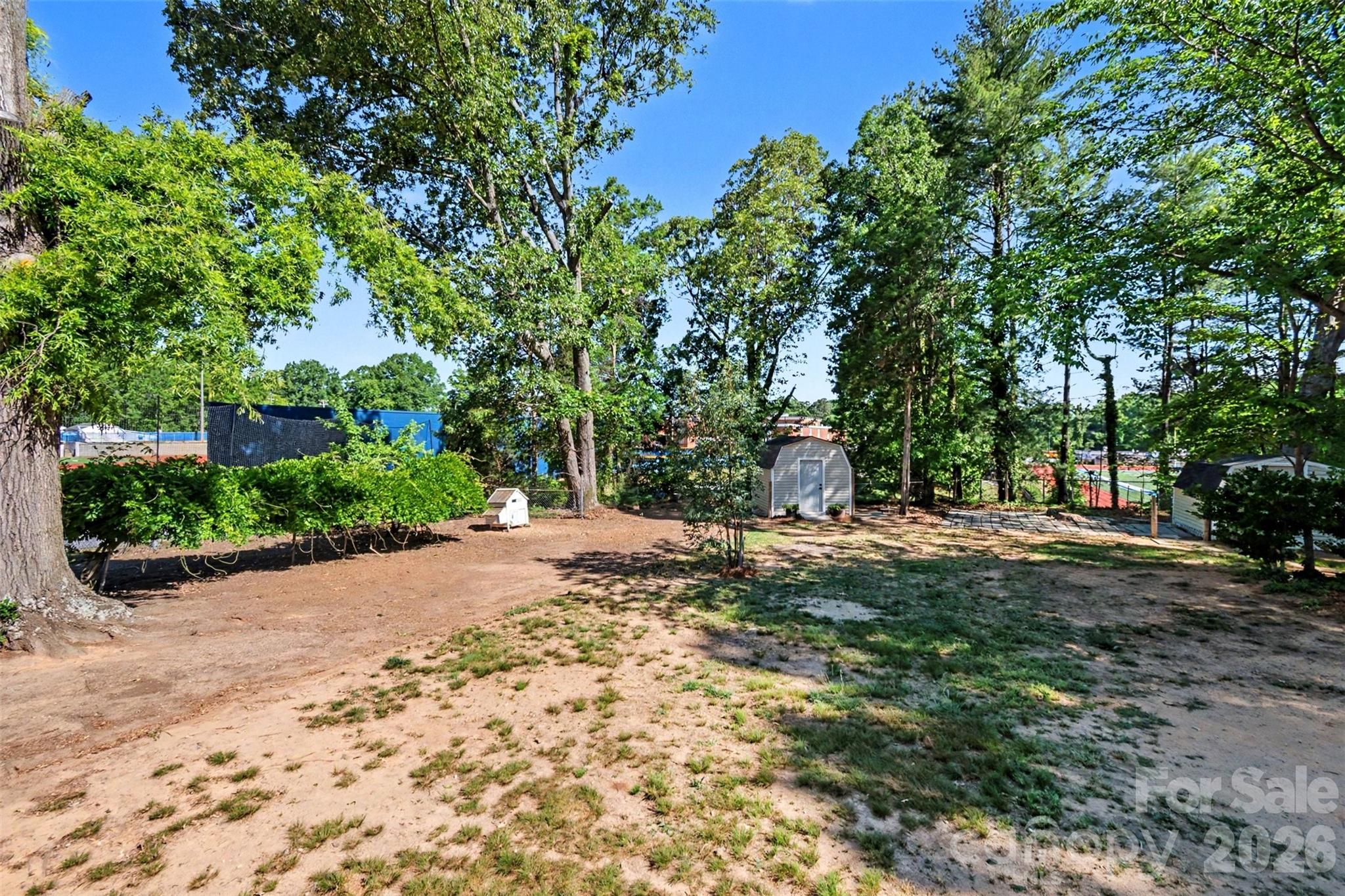 738 Edgemoor Drive — Mooresville