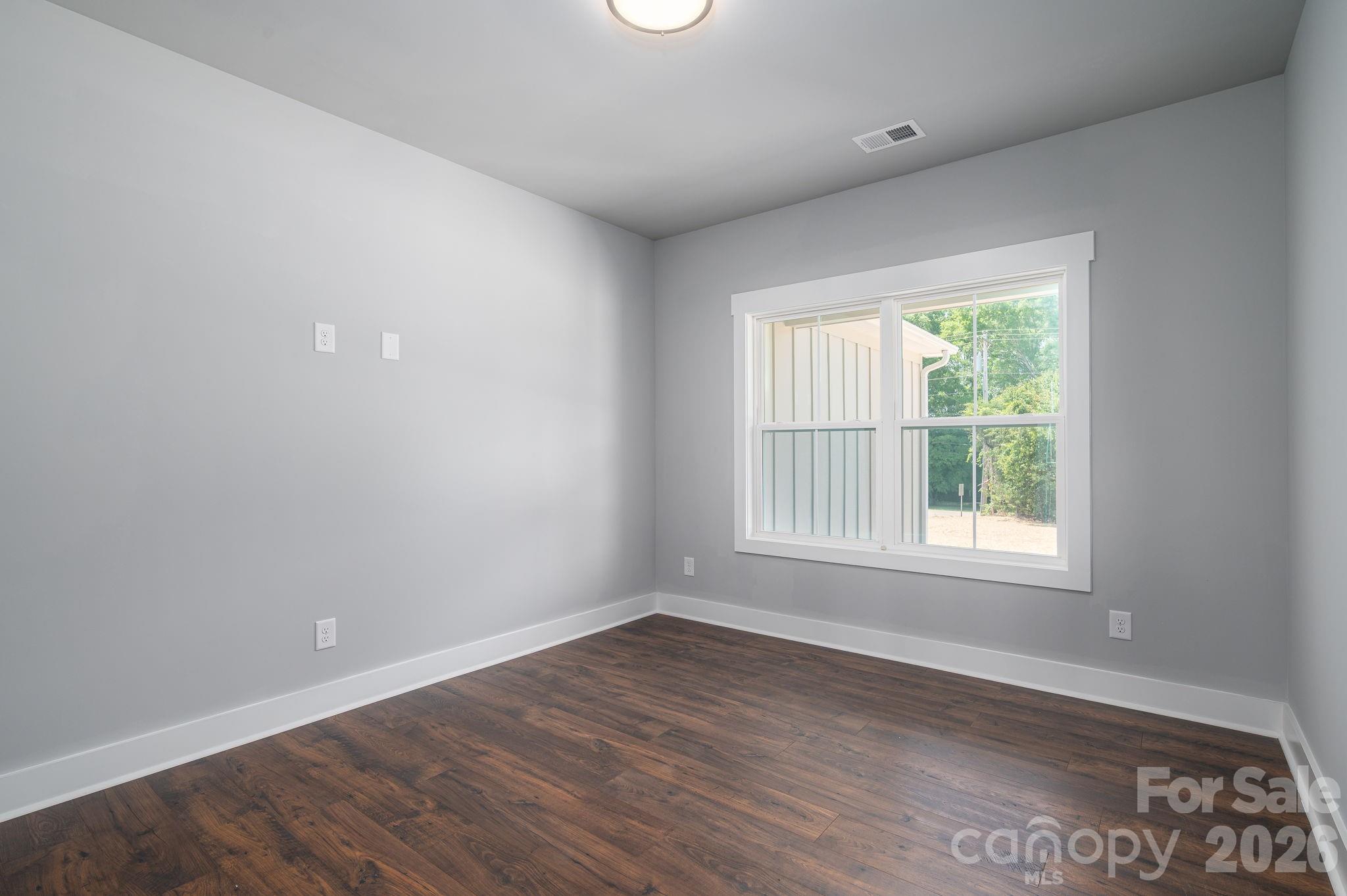 1343 Zeb Haynes Road — Maiden