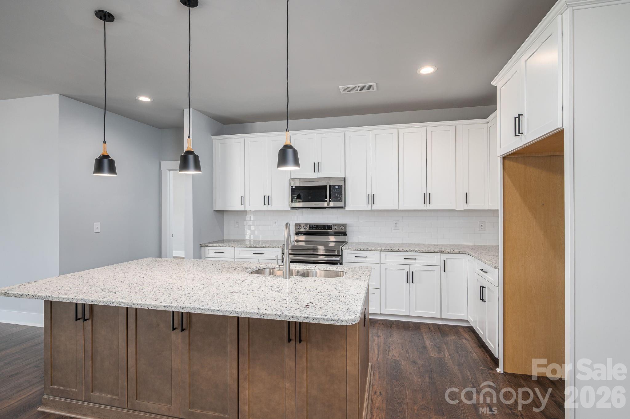 1343 Zeb Haynes Road — Maiden
