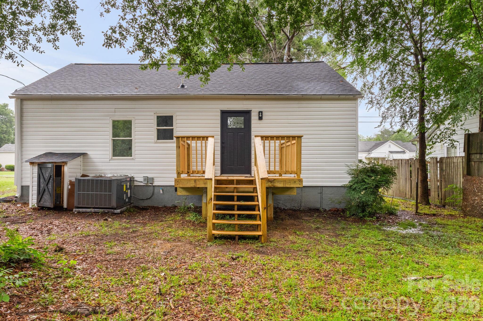 110 Courtland Street — Chester