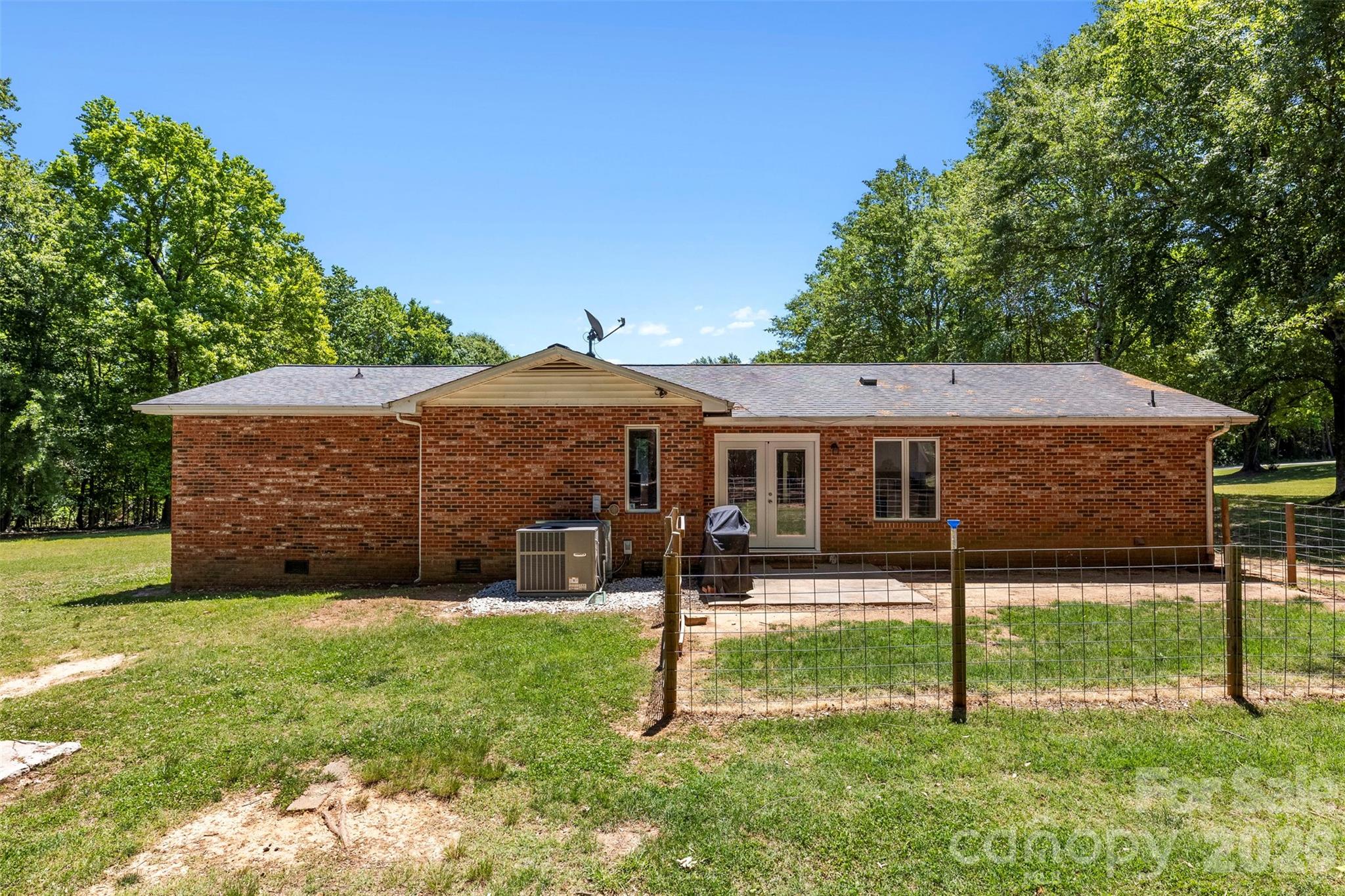 229 Hoyles Road — Kings Mountain