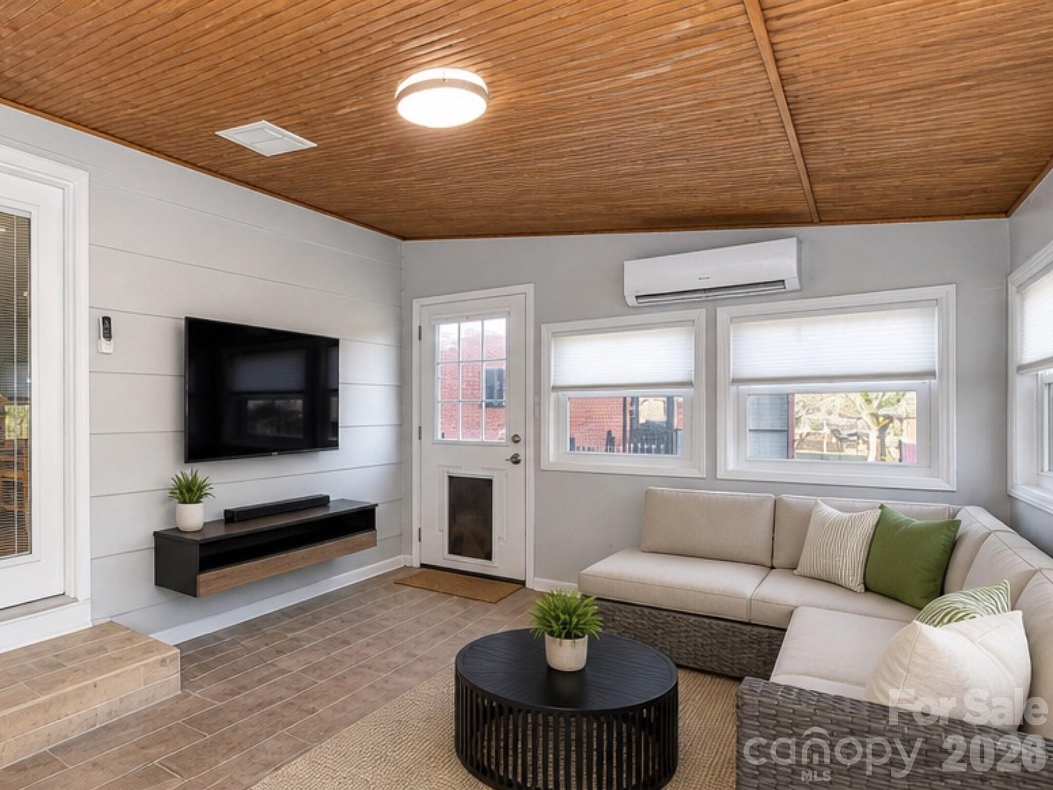 5012 Auburndale Road — Charlotte
