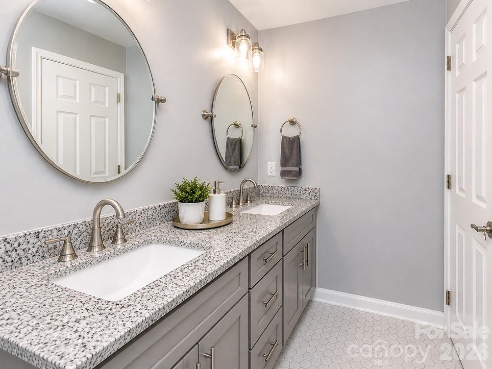 5012 Auburndale Road — Charlotte