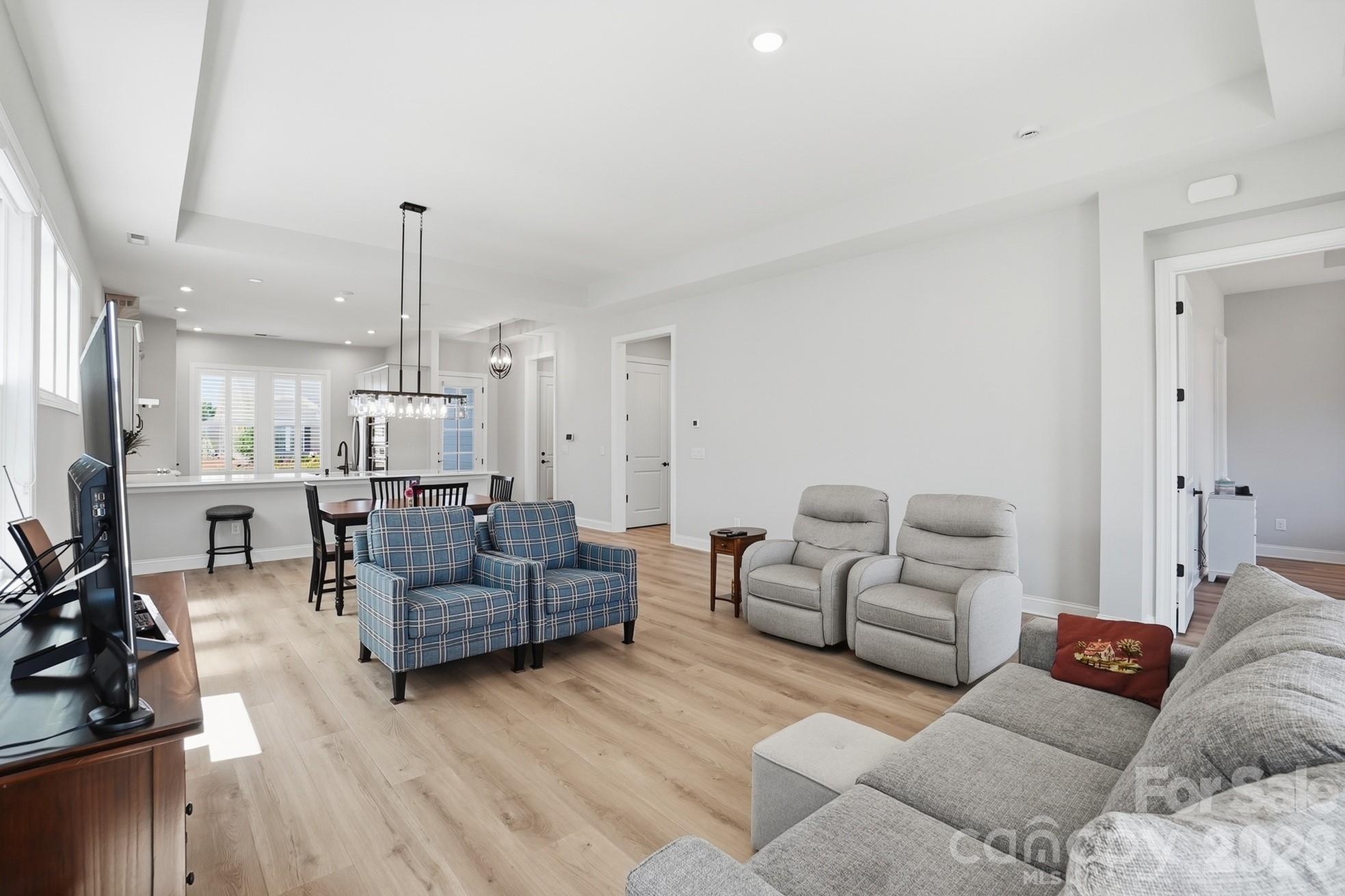 1035 Rabbit Hill Lane — Monroe