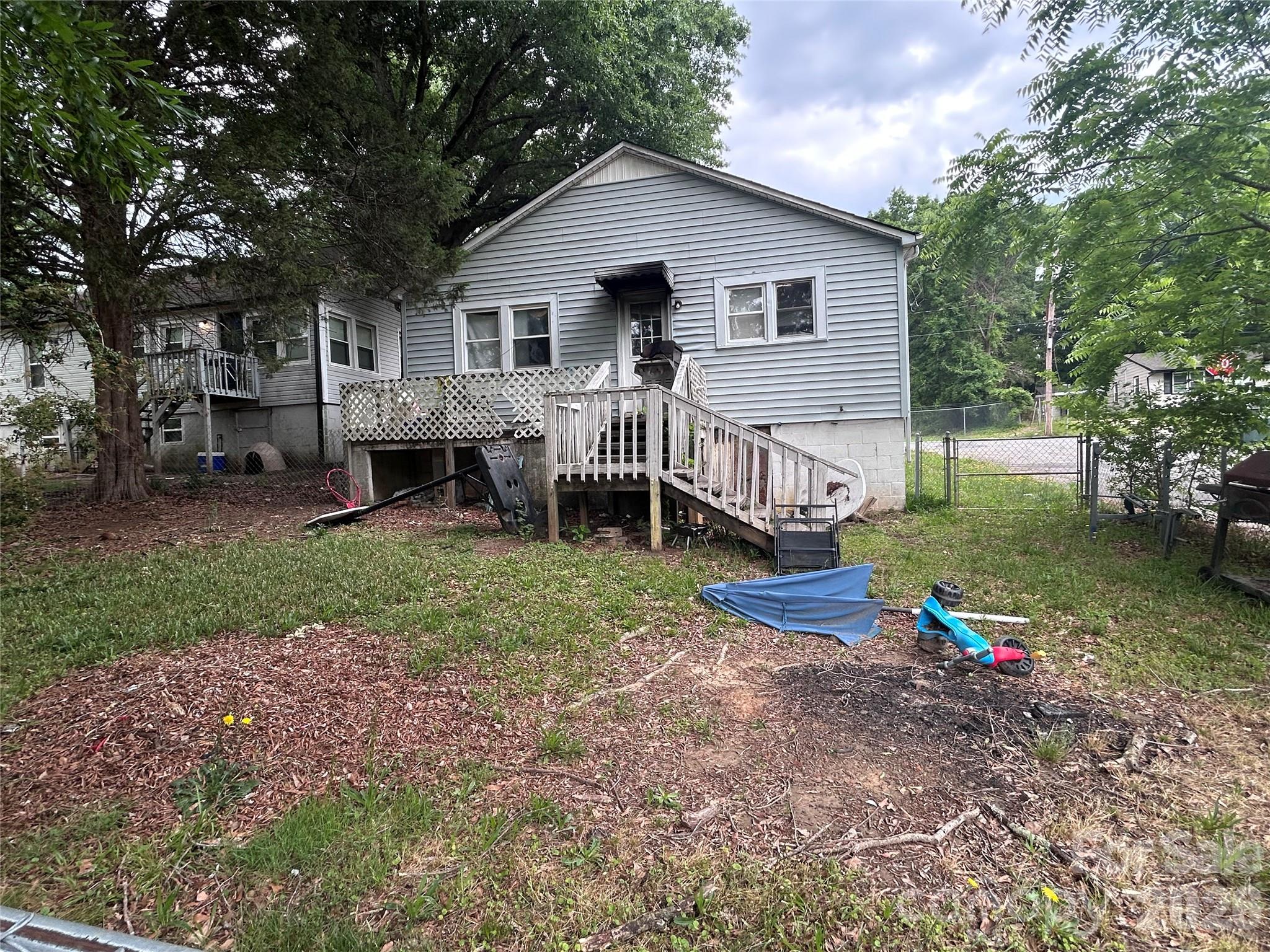 317 S Yates Street — Gastonia