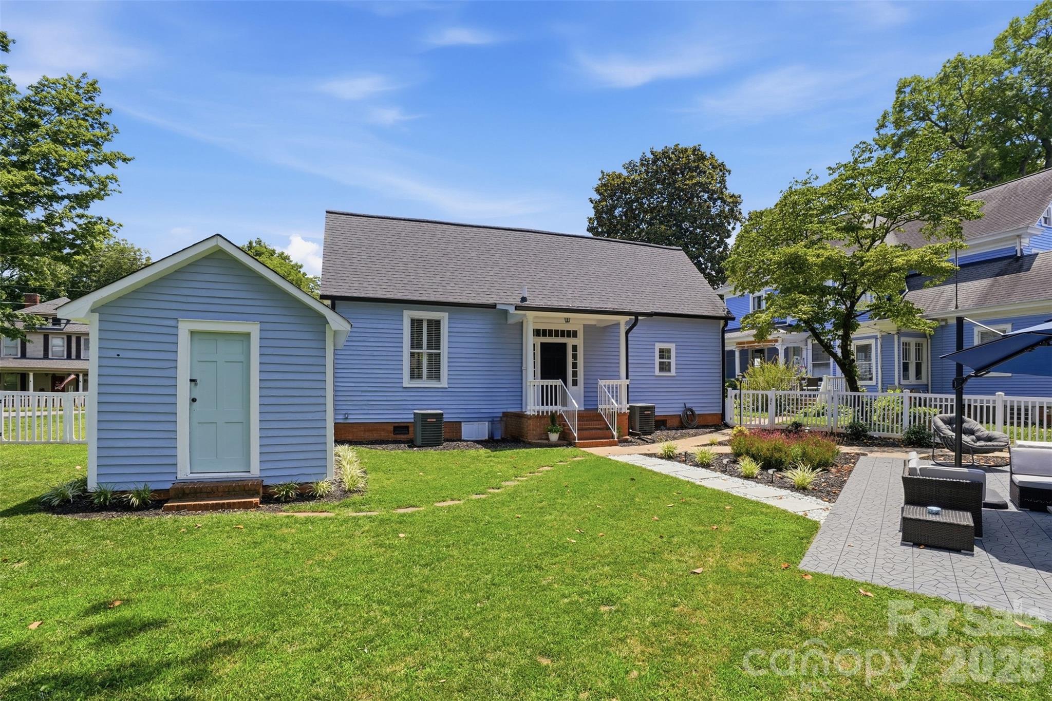 500 N Main Avenue — Newton