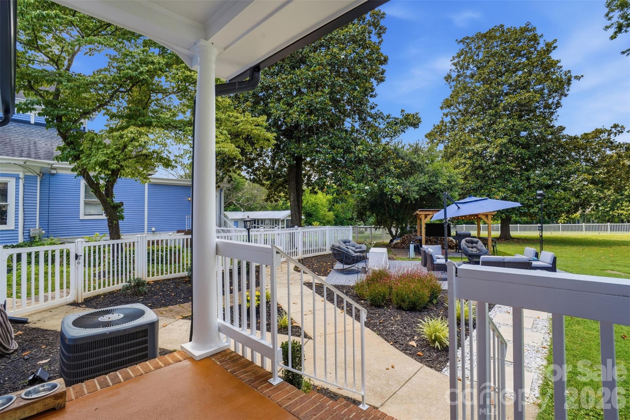 500 N Main Avenue — Newton