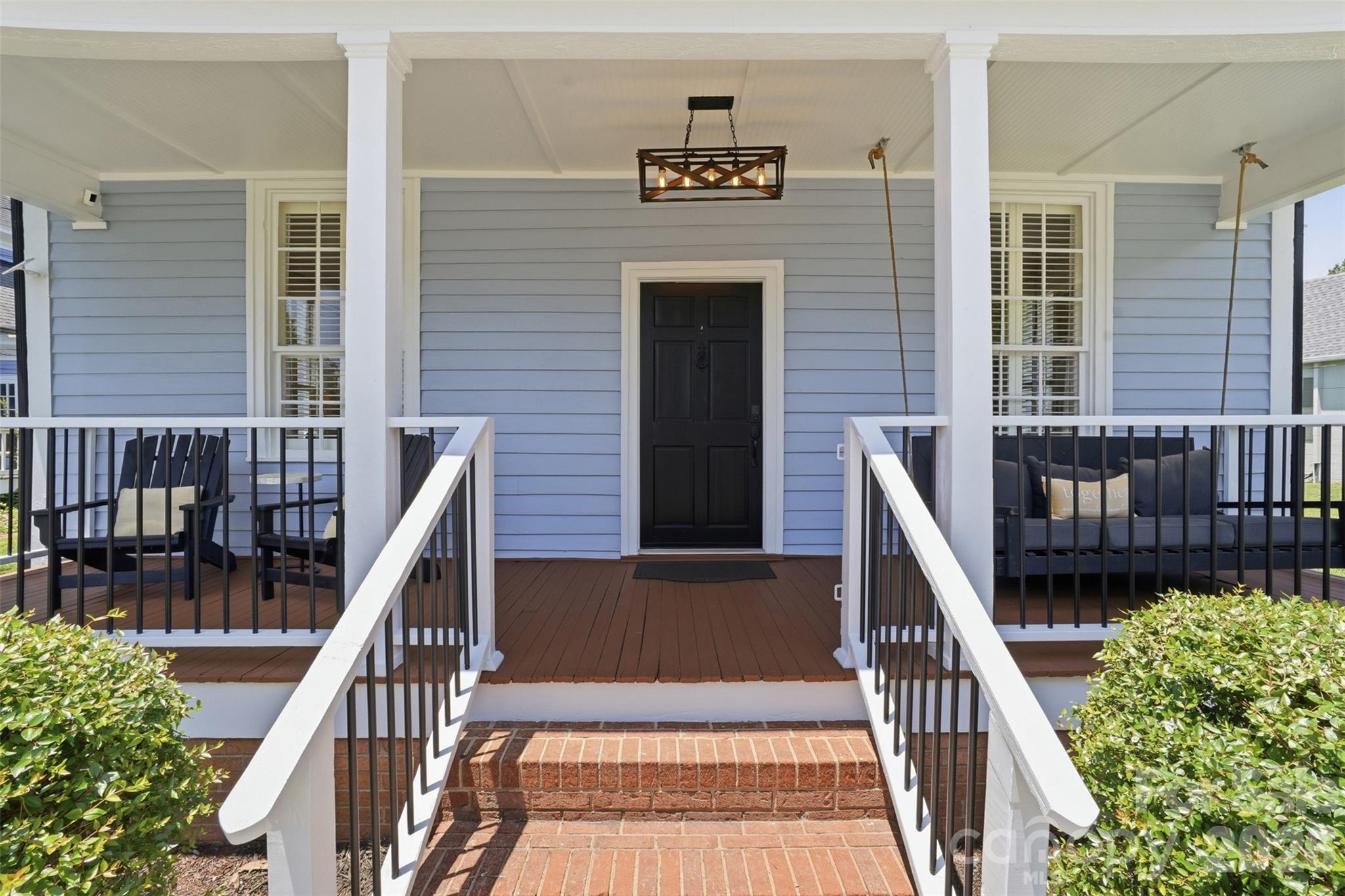 500 N Main Avenue — Newton