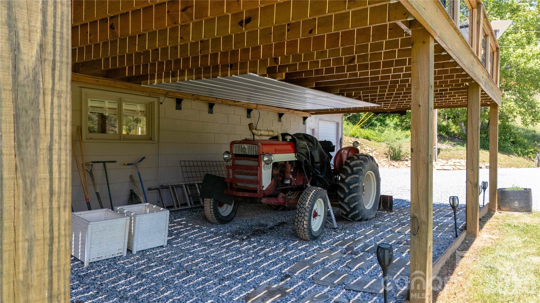 93 Franklin Crest Road — Spruce Pine