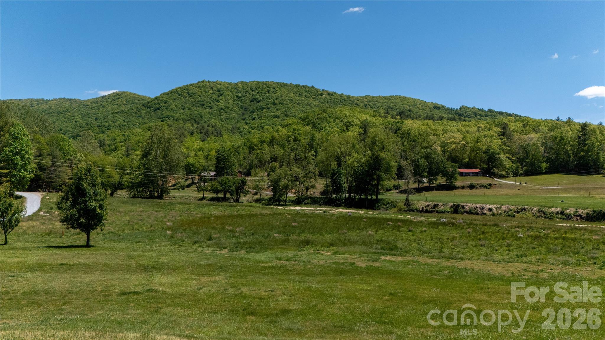 93 Franklin Crest Road — Spruce Pine