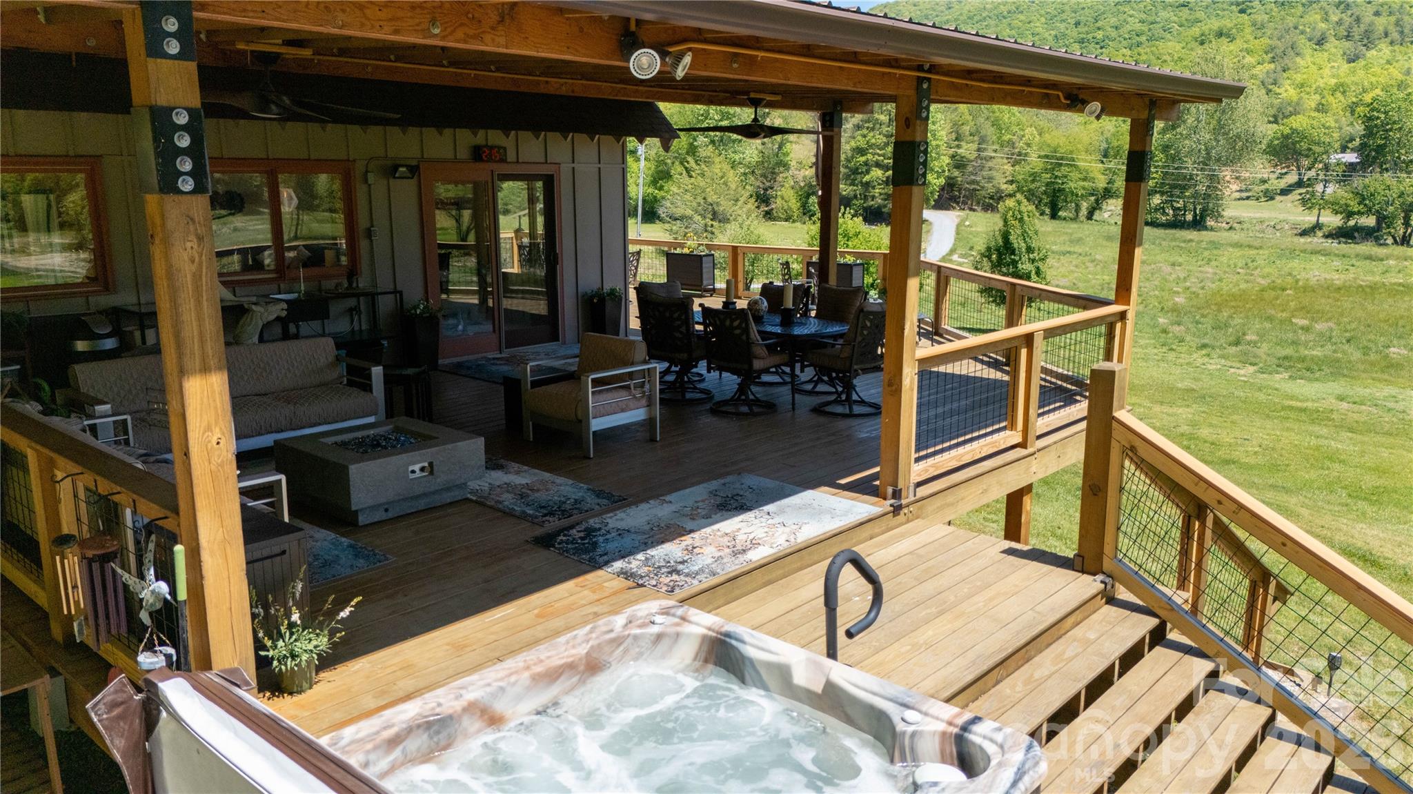 93 Franklin Crest Road — Spruce Pine