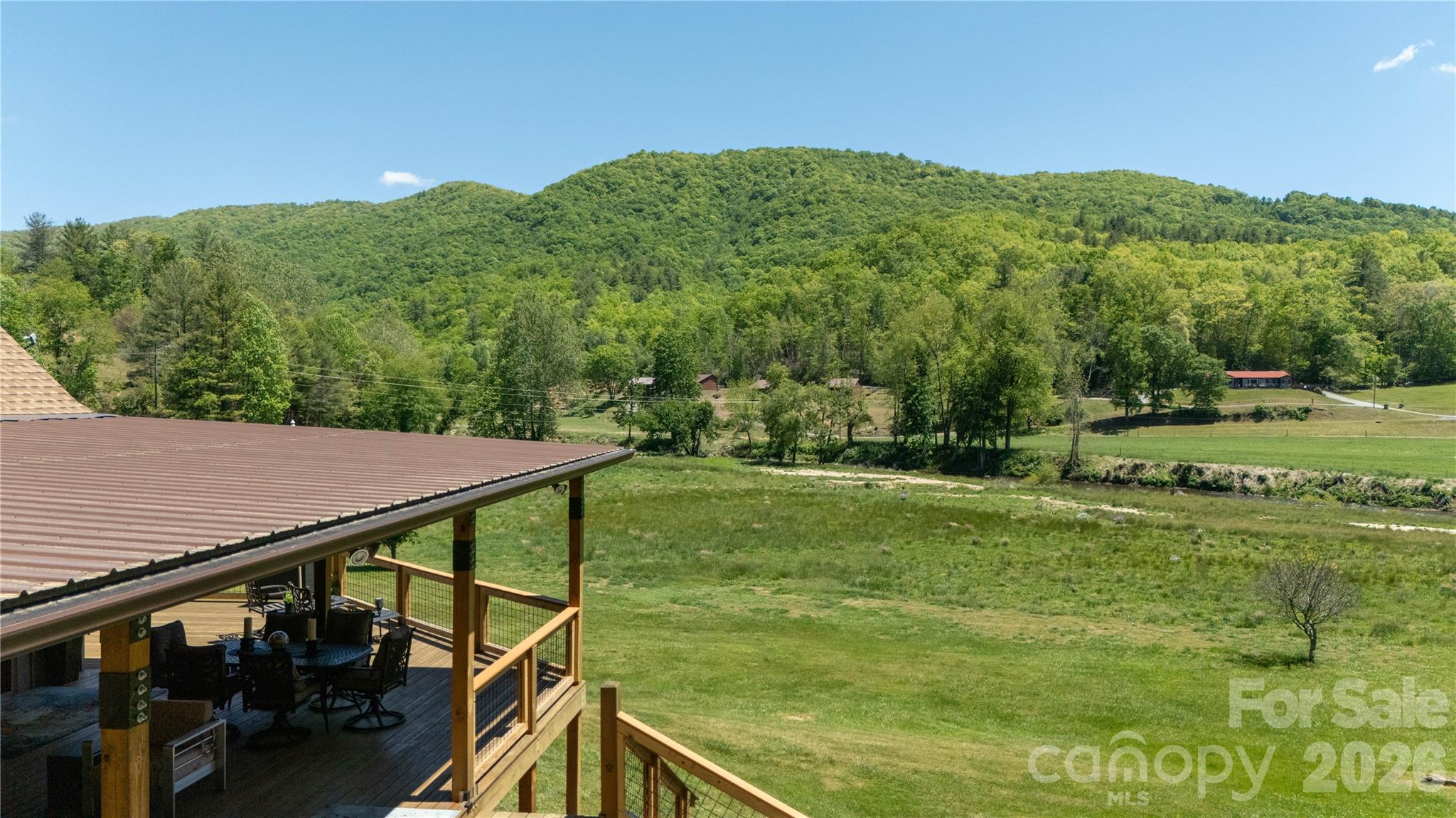 93 Franklin Crest Road — Spruce Pine
