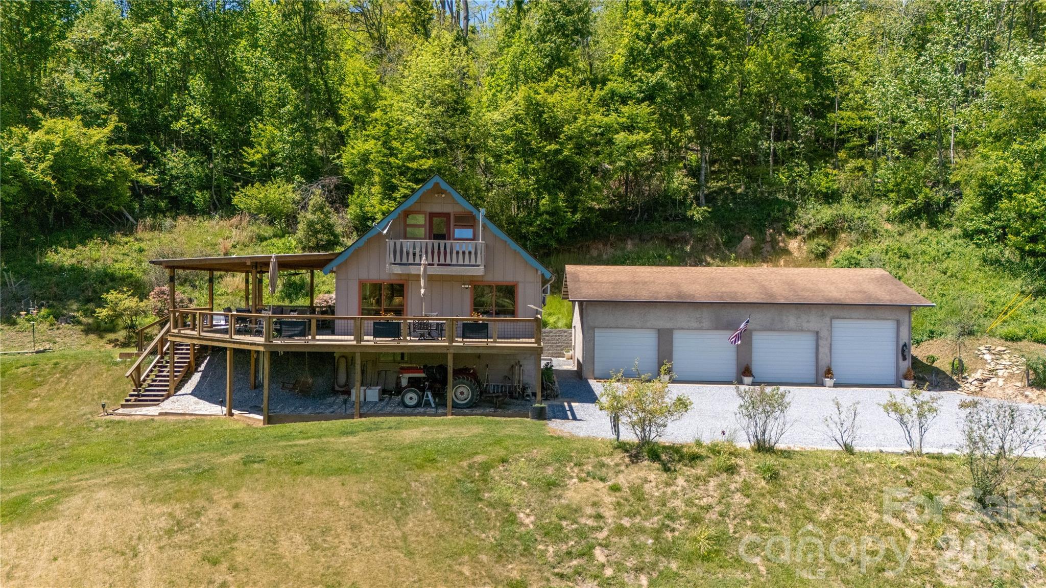 93 Franklin Crest Road — Spruce Pine